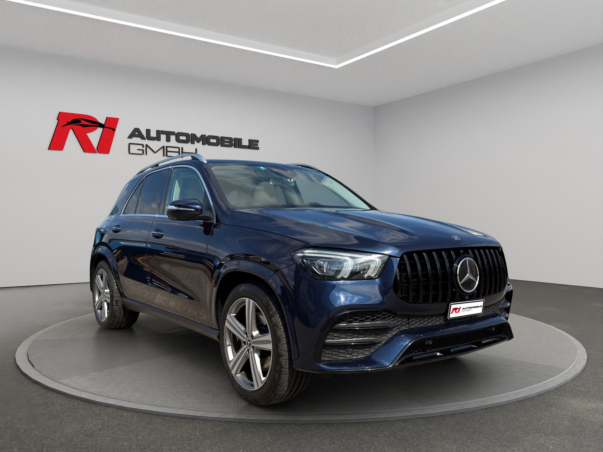 MERCEDES-BENZ GLE 450 4Matic AMG Line 9G-Tronic-image-2