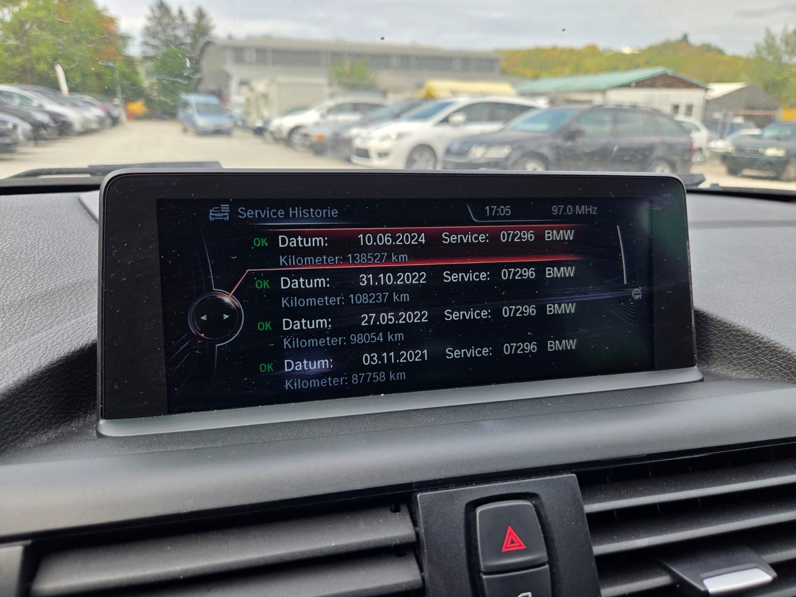 BMW M135i xDrive Steptronic-image-15