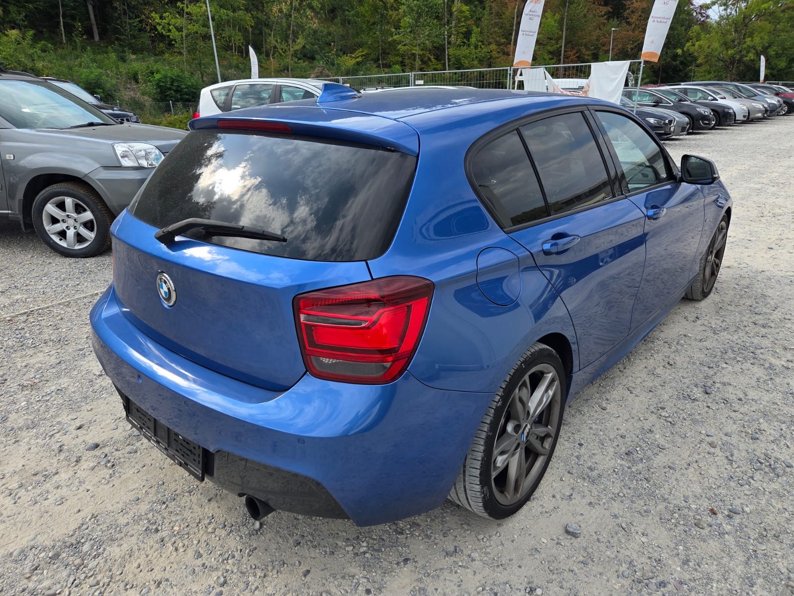 BMW M135i xDrive Steptronic-image-6
