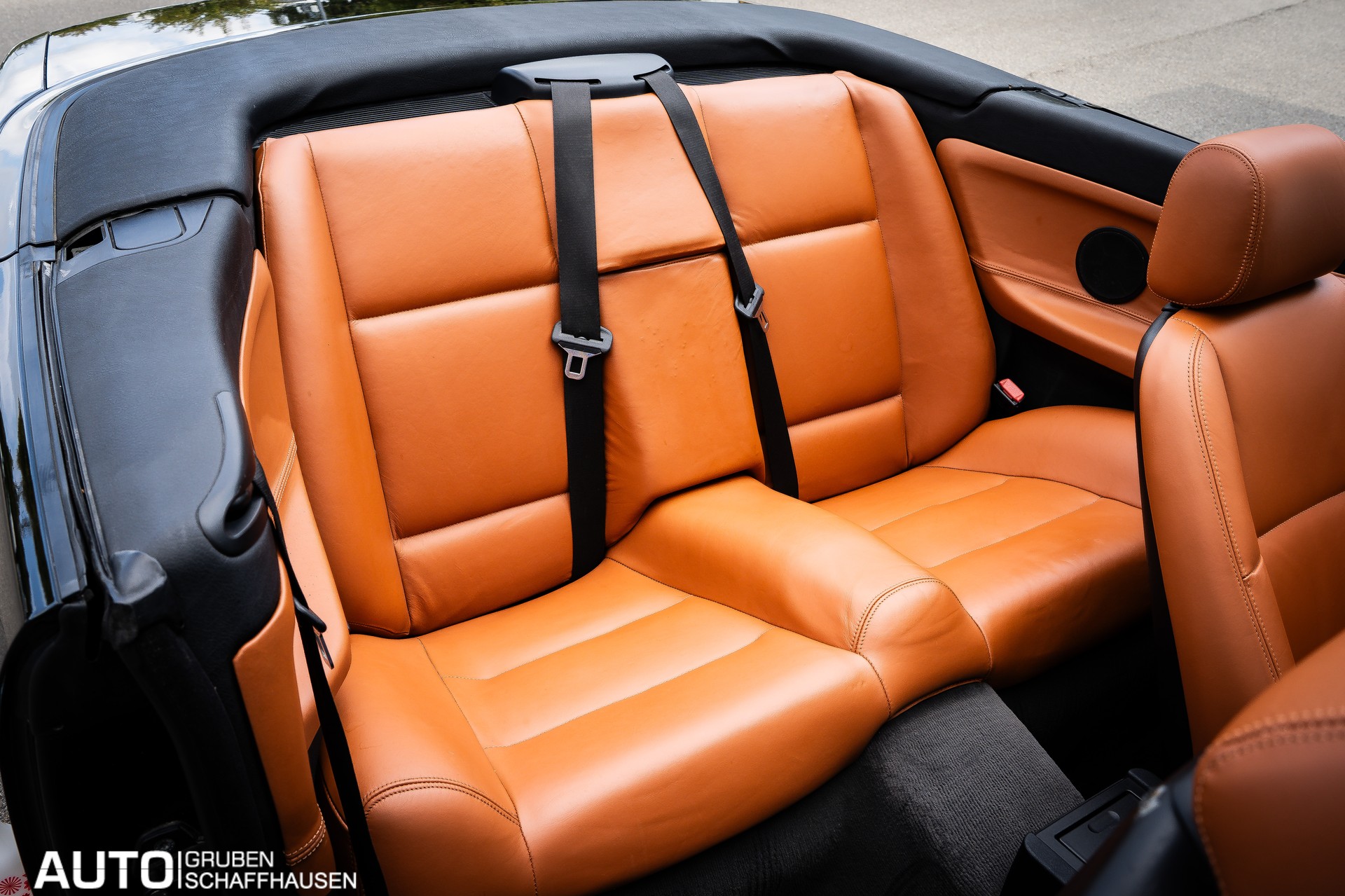 BMW 325i Cabrio-image-20