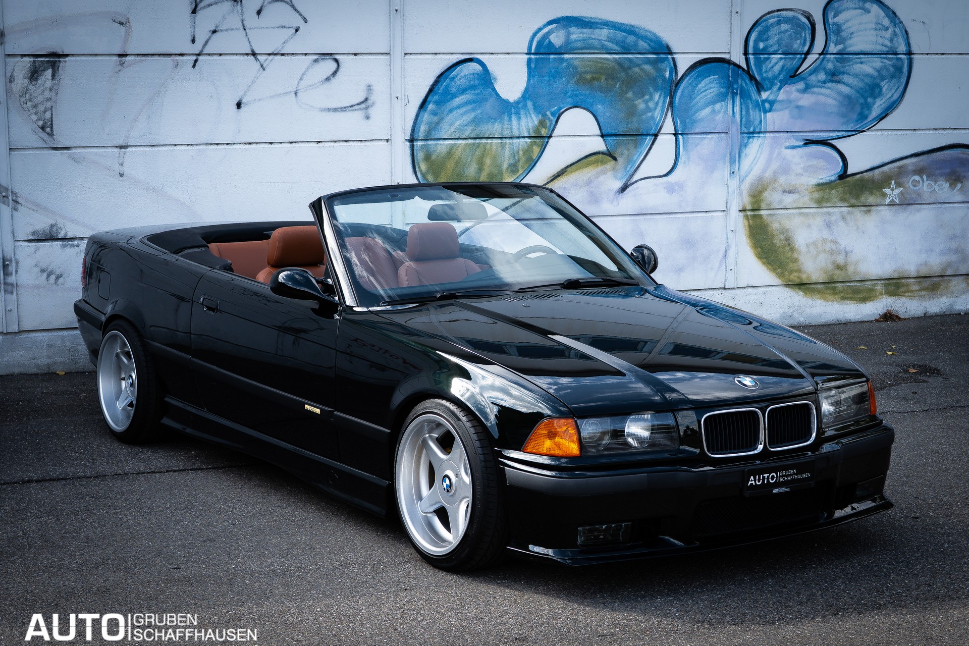 BMW 325i Cabrio-image-0