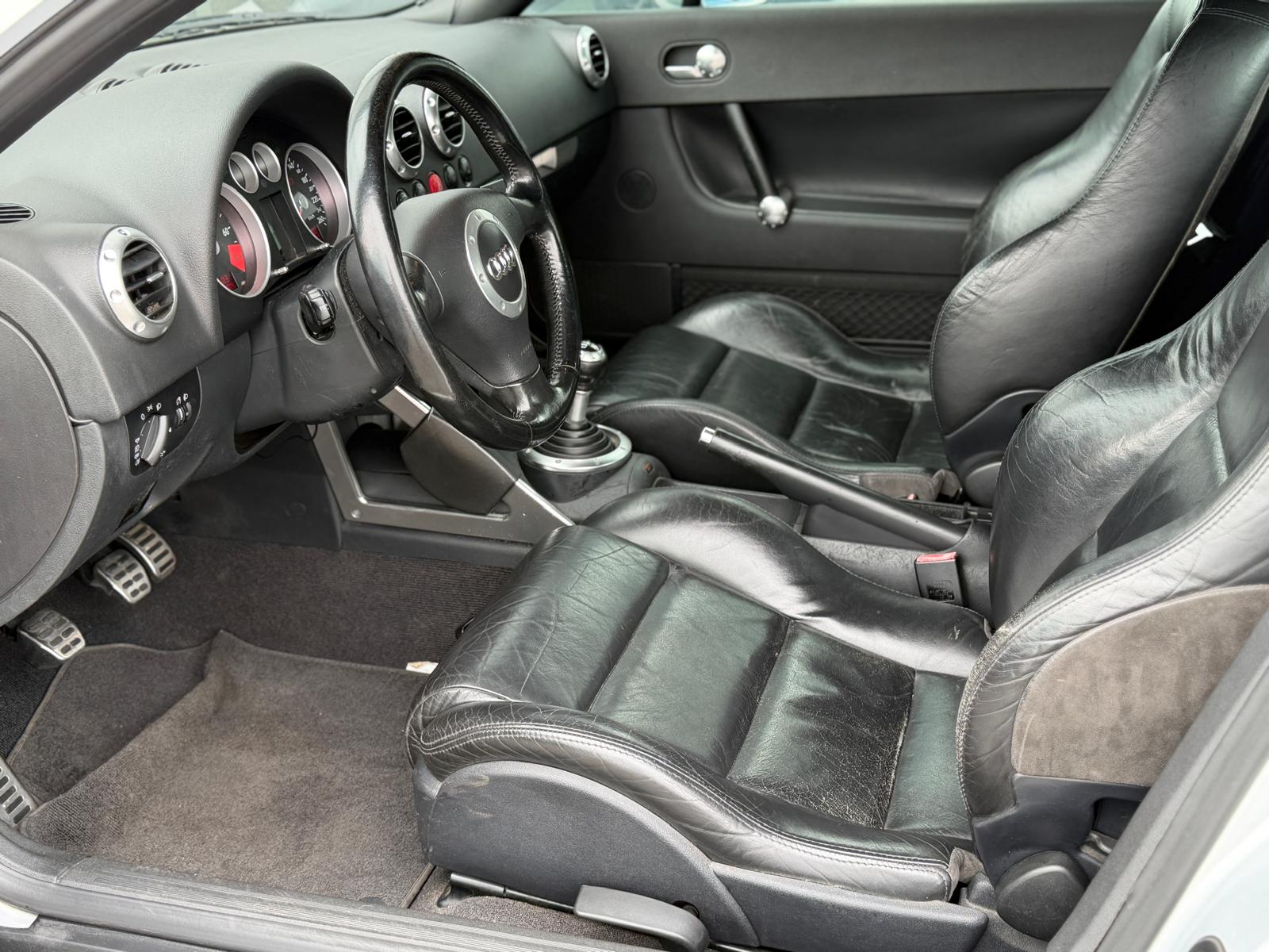 AUDI TT Roadster 1.8 T-image-10