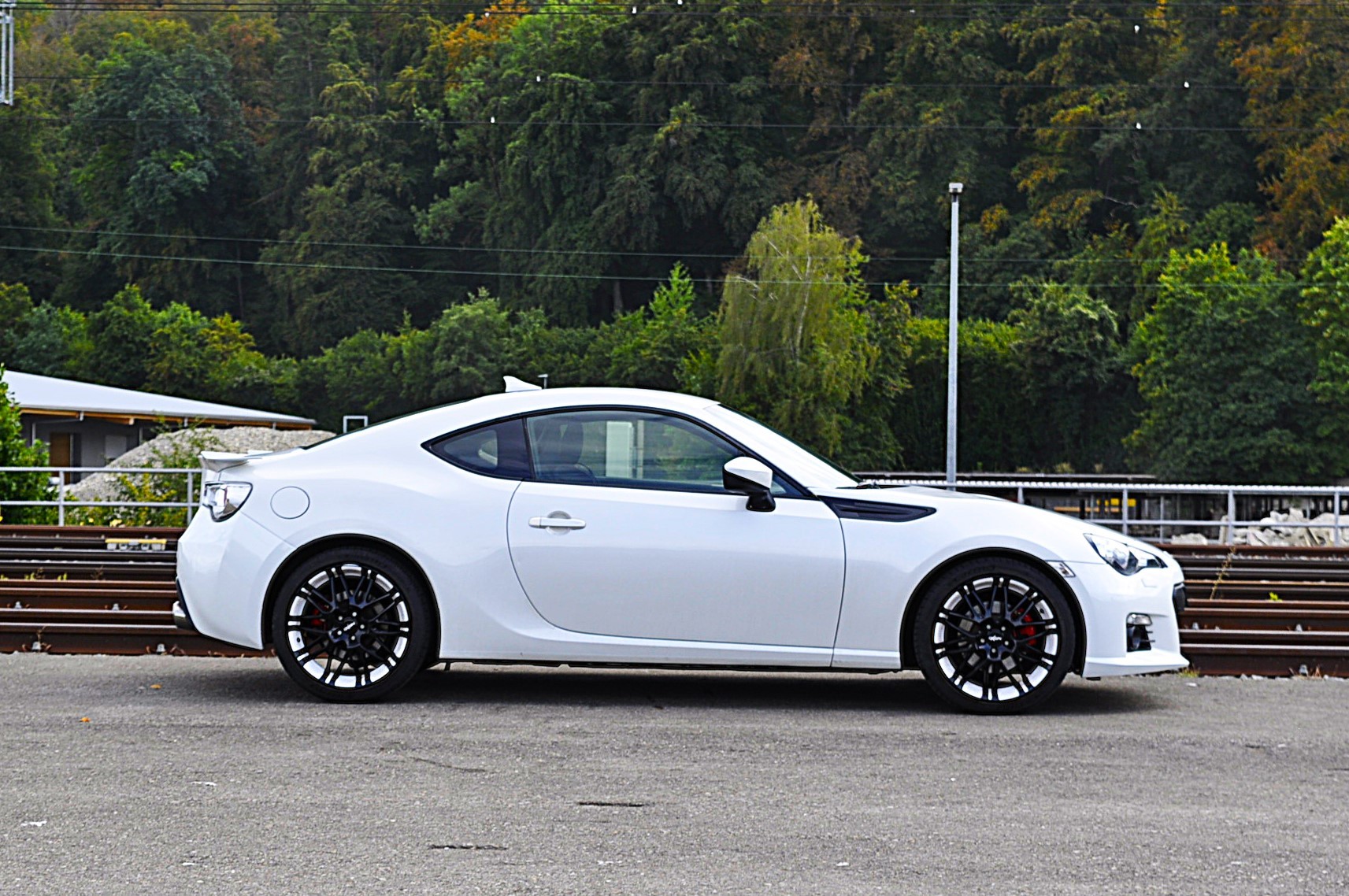 SUBARU BRZ 2.0R-image-5