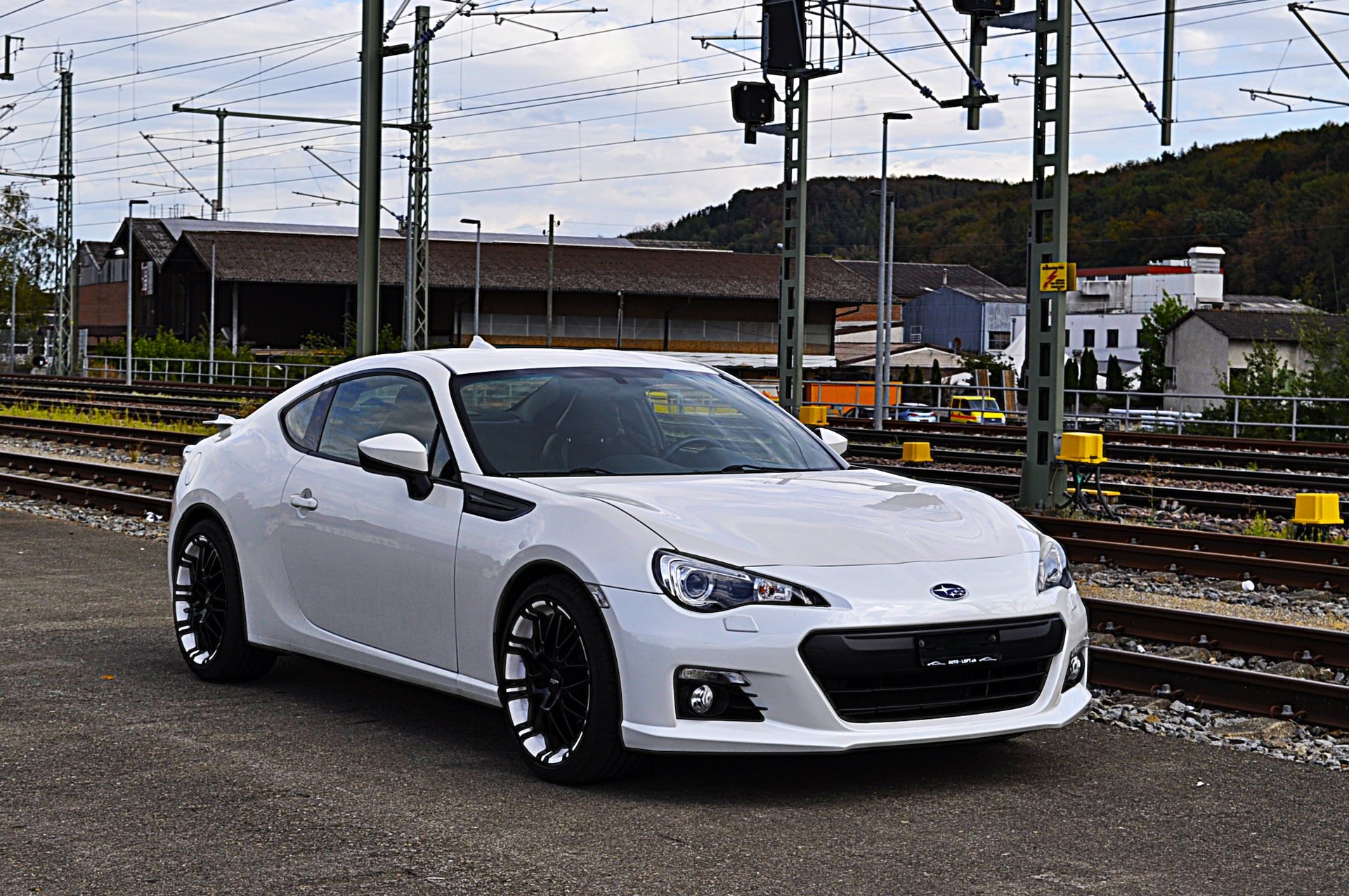 SUBARU BRZ 2.0R-image-3