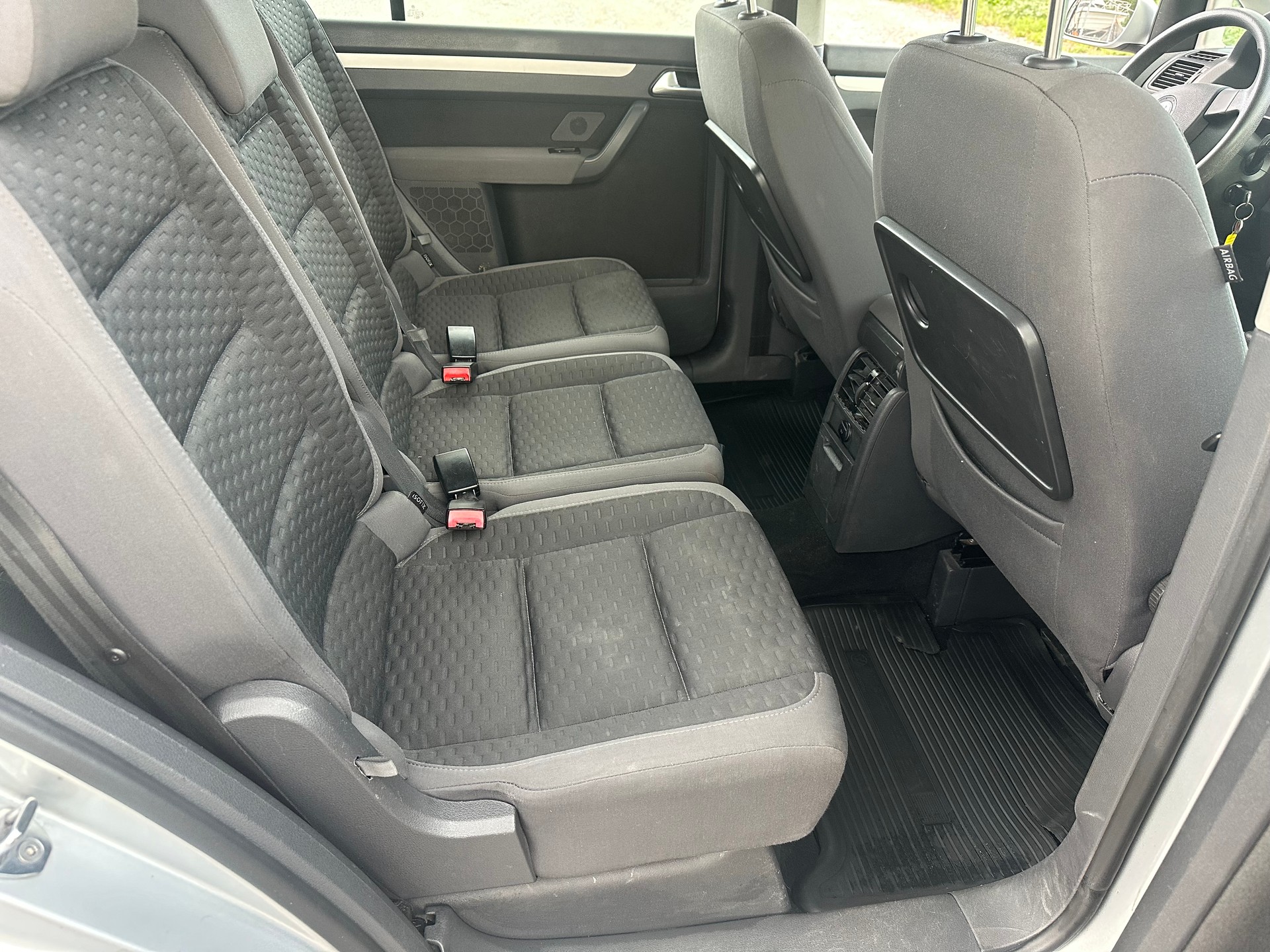 VW Touran 1.9 TDI Trendline DSG-image-13