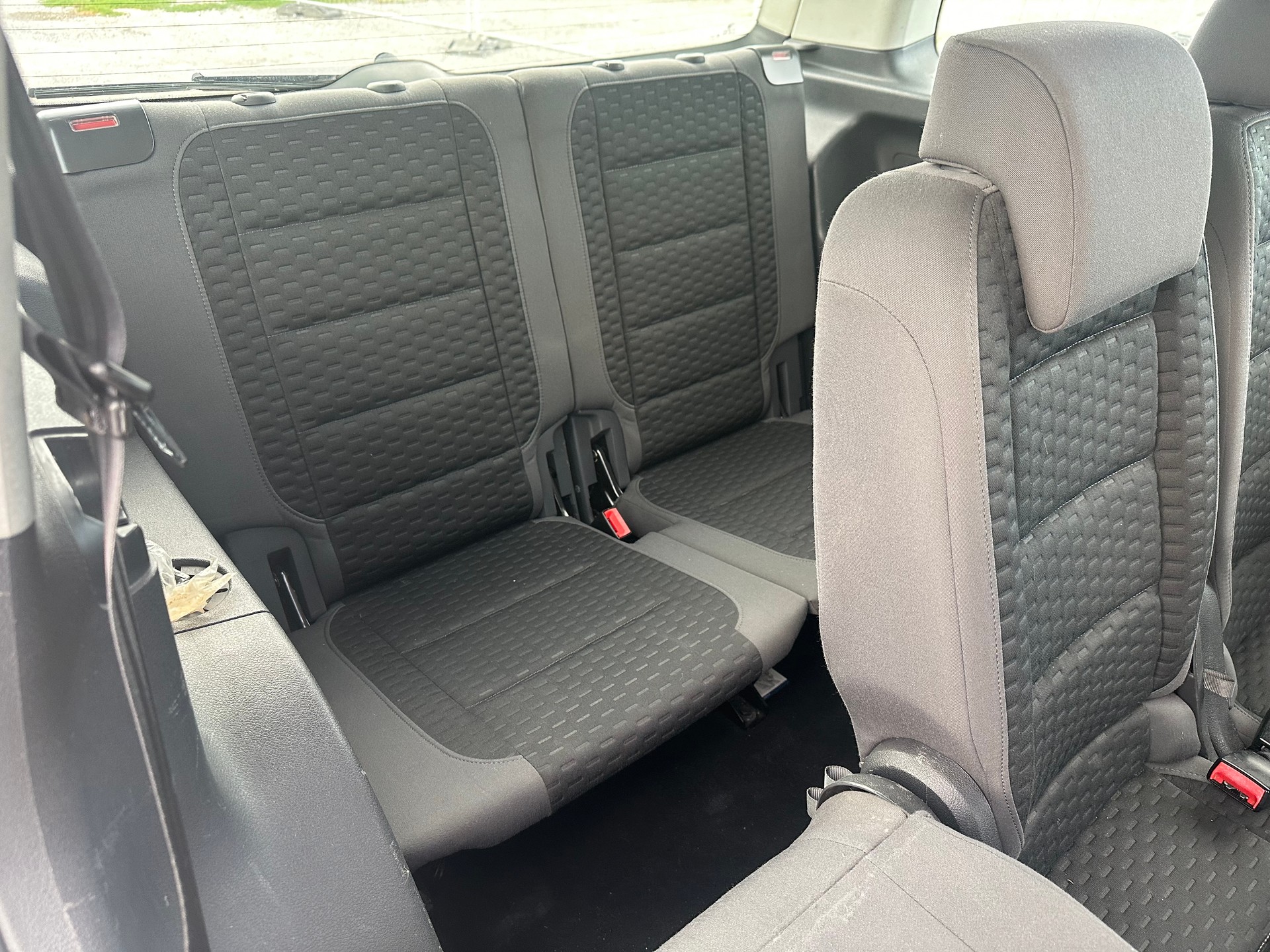 VW Touran 1.9 TDI Trendline DSG-image-15
