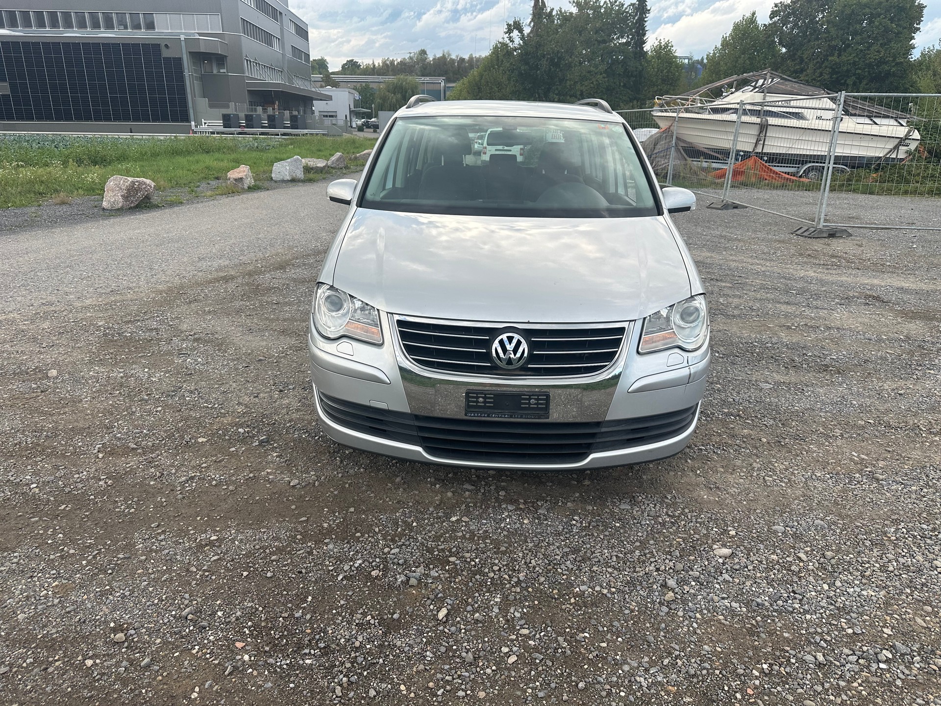 VW Touran 1.9 TDI Trendline DSG-image-2