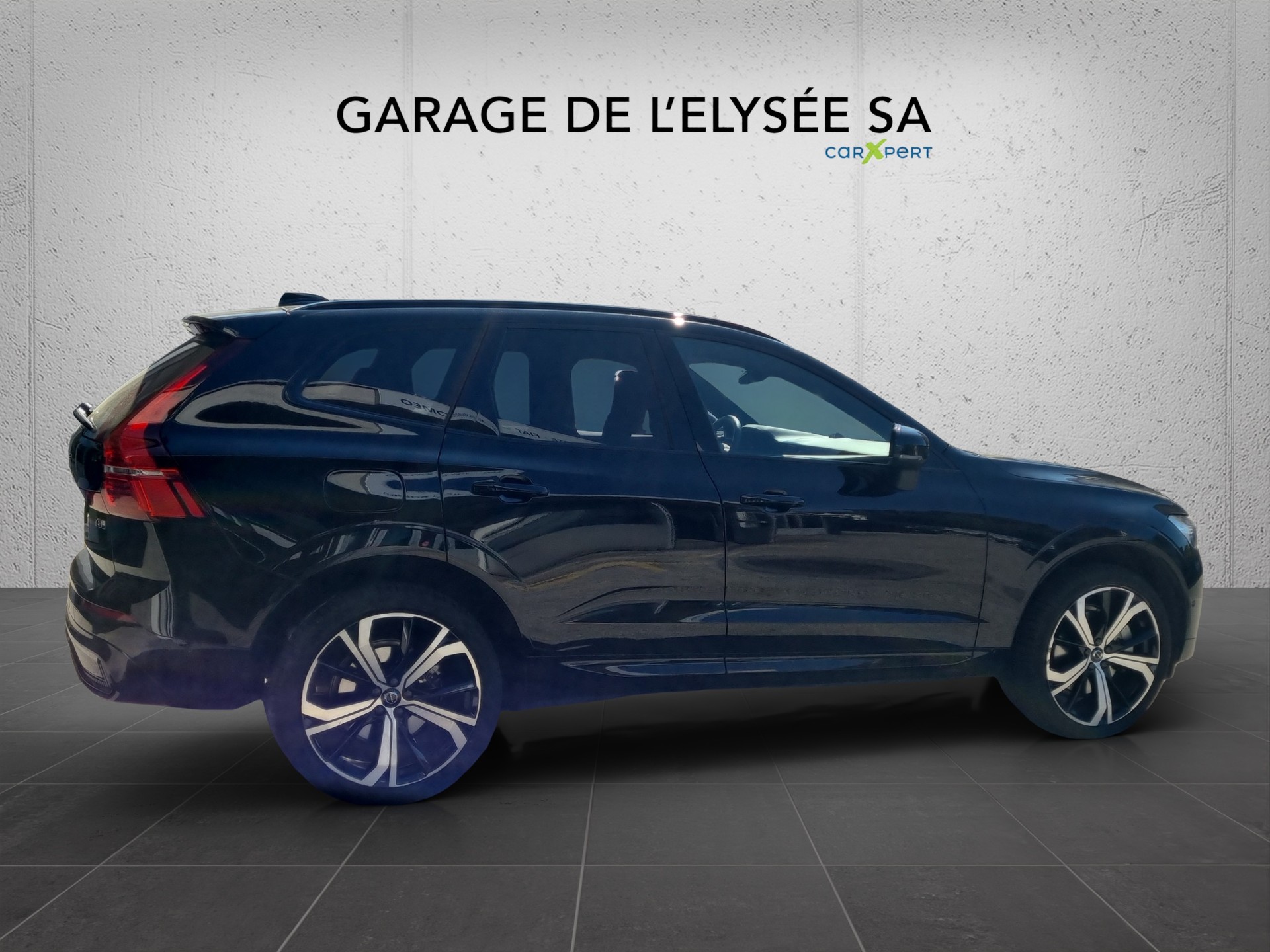 VOLVO XC60 T8 eAWD PluginHybrid Plus Dark Geartronic-image-6
