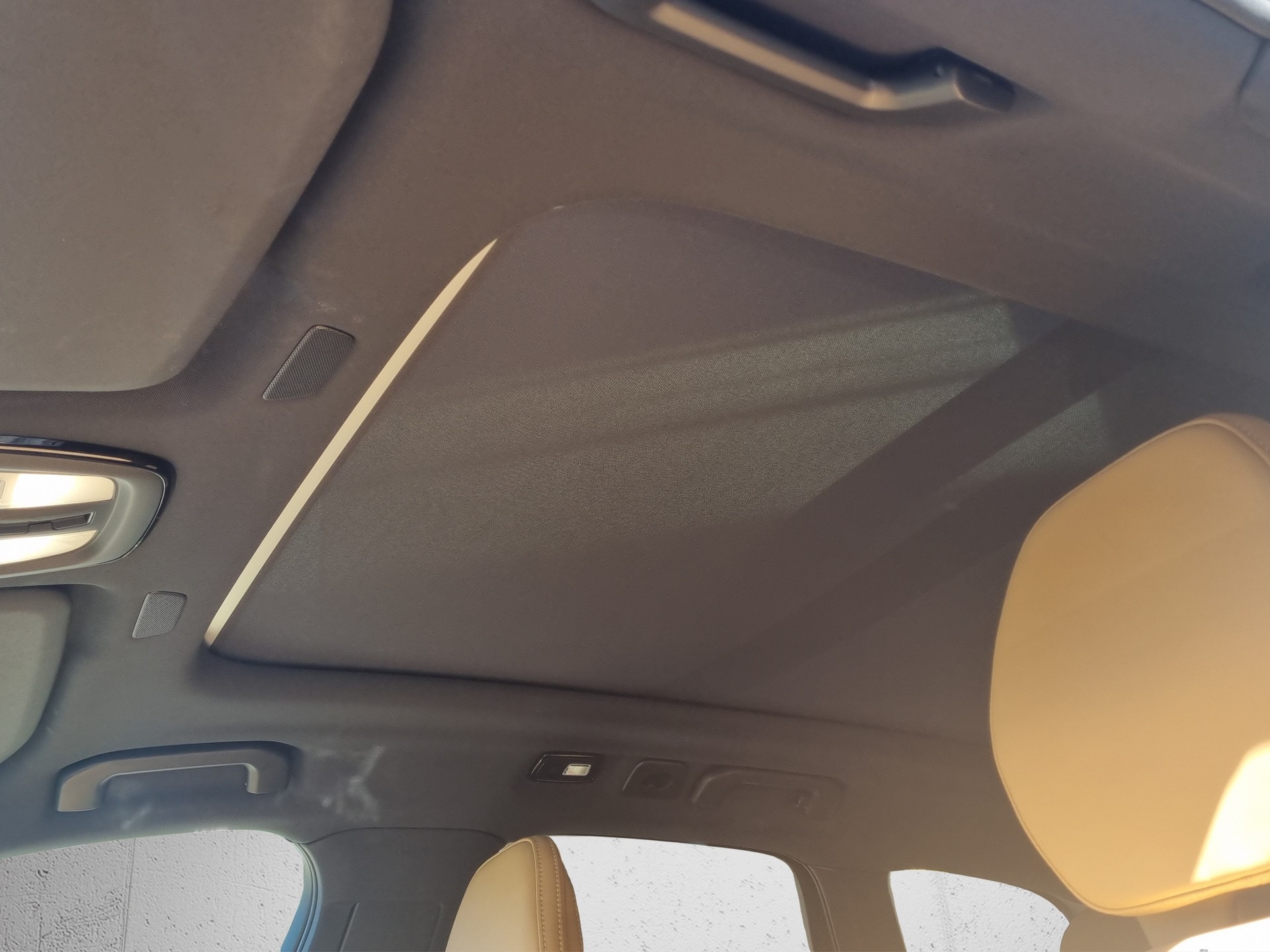 VOLVO XC60 T8 eAWD PluginHybrid Plus Dark Geartronic-image-12