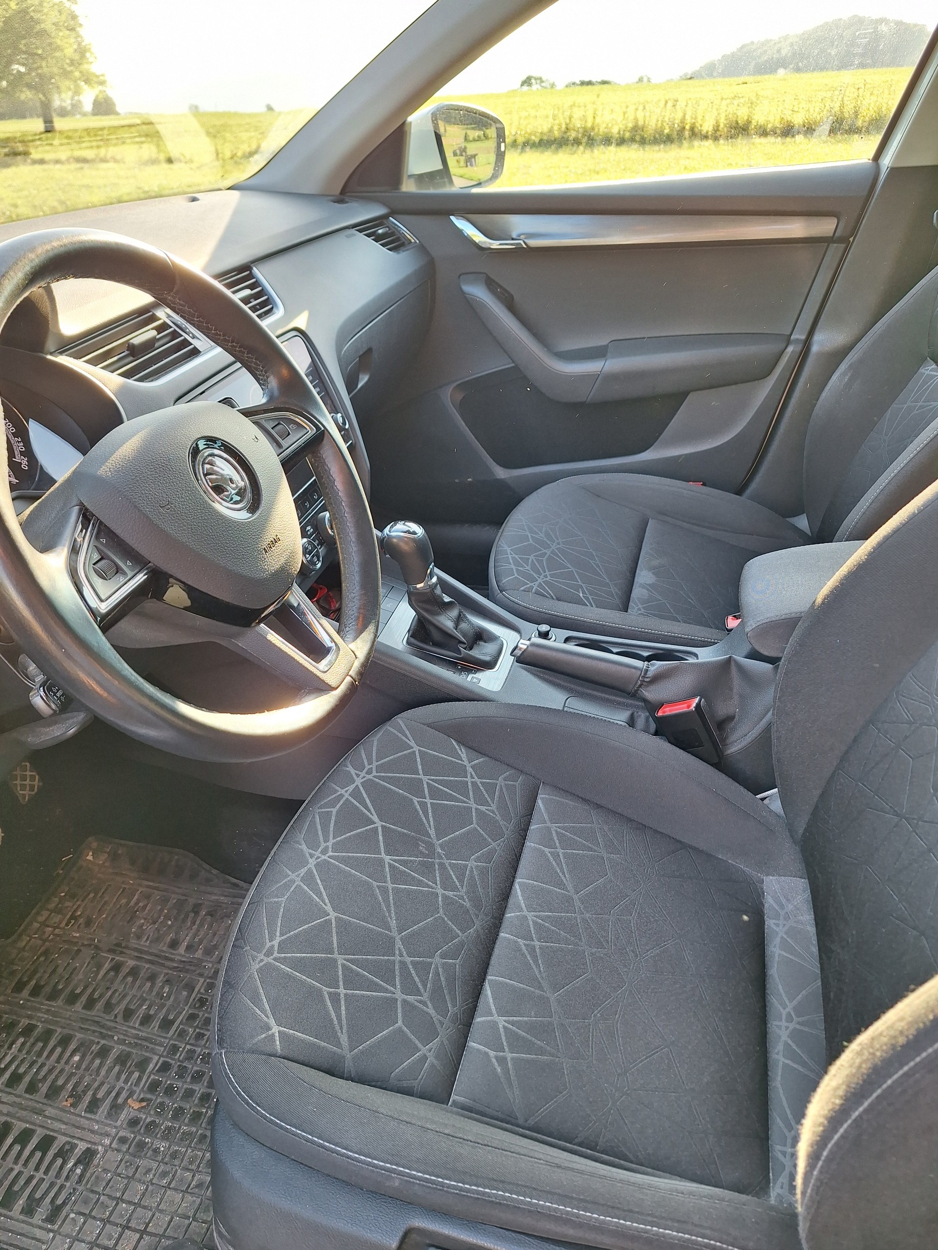 SKODA 1.8 TSI Clever 4x4 DSG-image-5