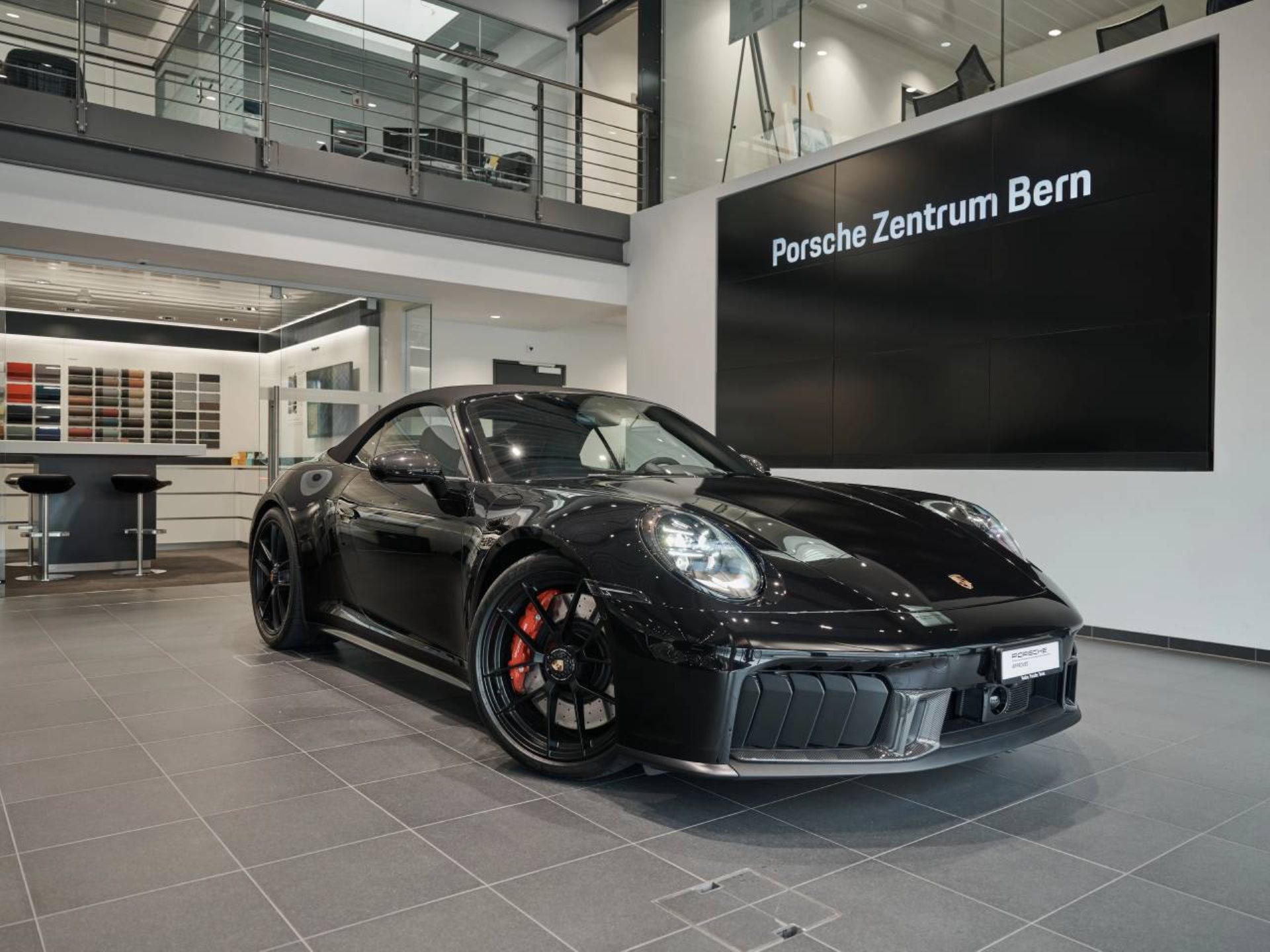 PORSCHE 911 Carrera GTS Cabriolet-image-10