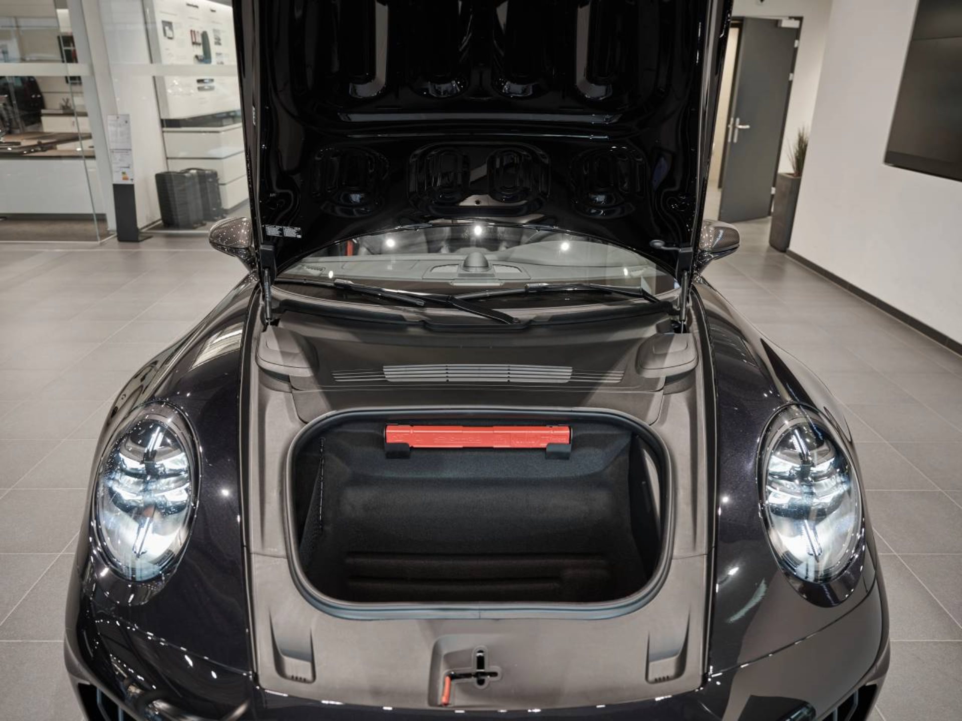 PORSCHE 911 Carrera GTS Cabriolet-image-9