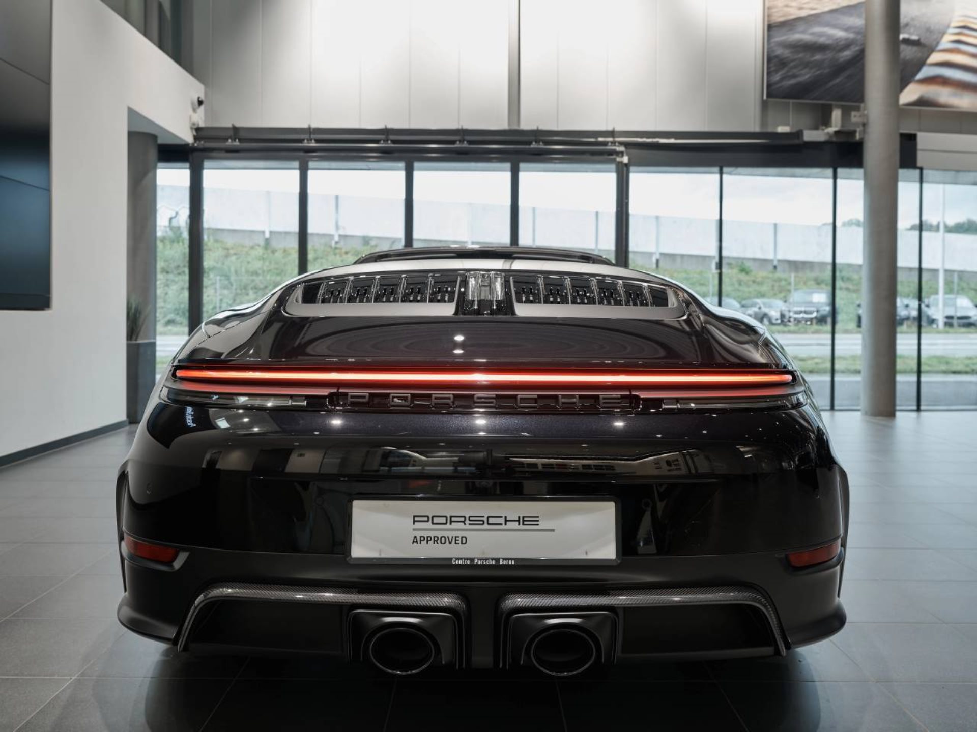 PORSCHE 911 Carrera GTS Cabriolet-image-5