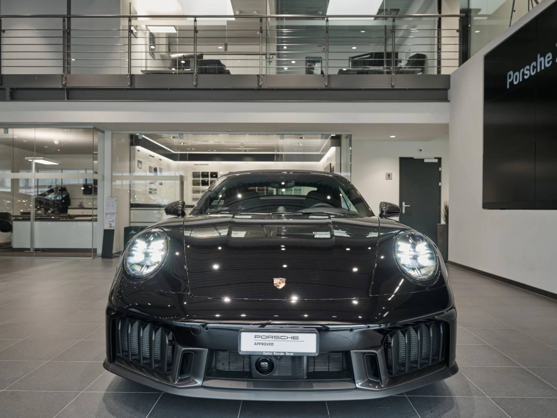 PORSCHE 911 Carrera GTS Cabriolet-image-16