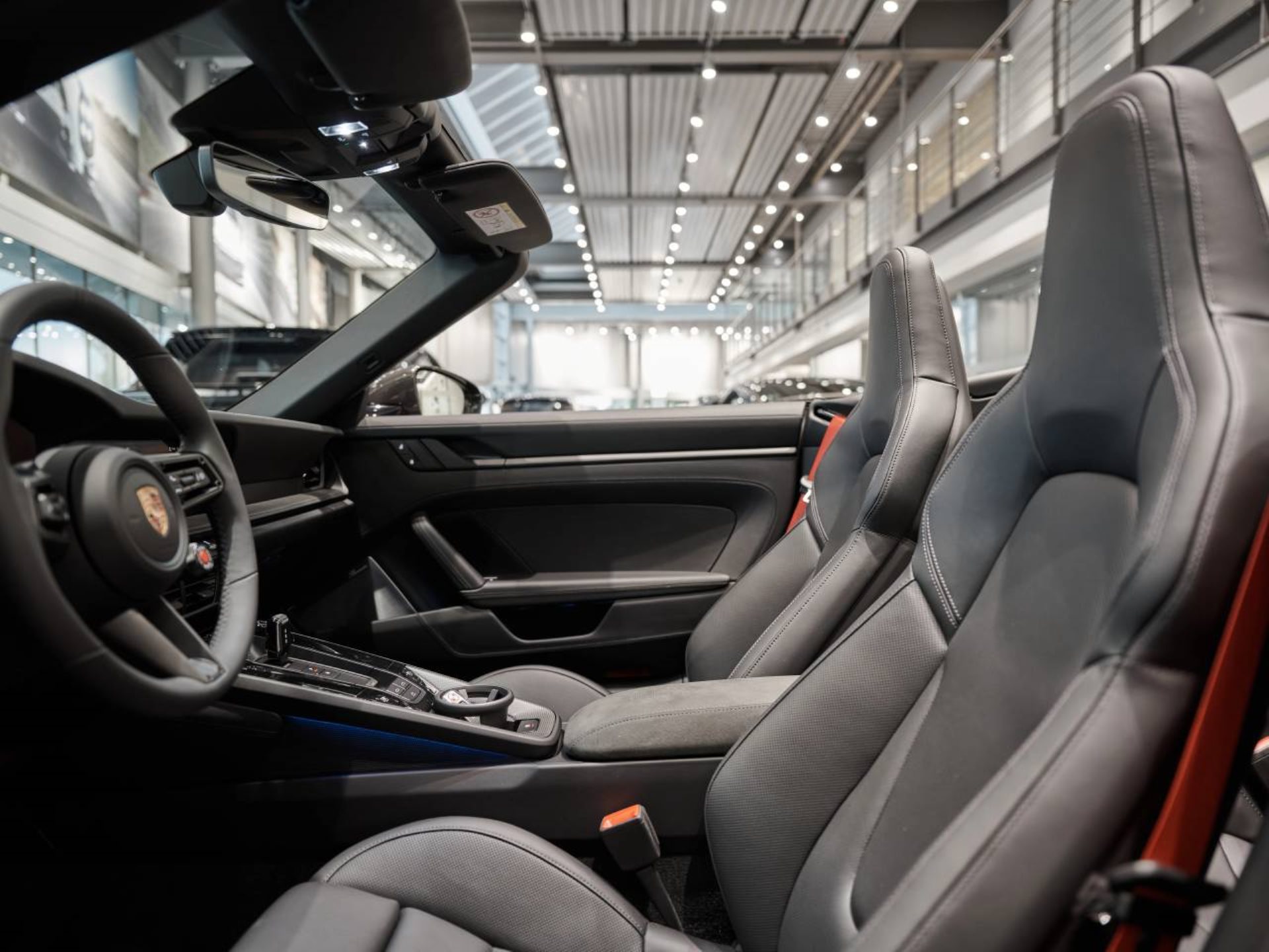 PORSCHE 911 Carrera GTS Cabriolet-image-3