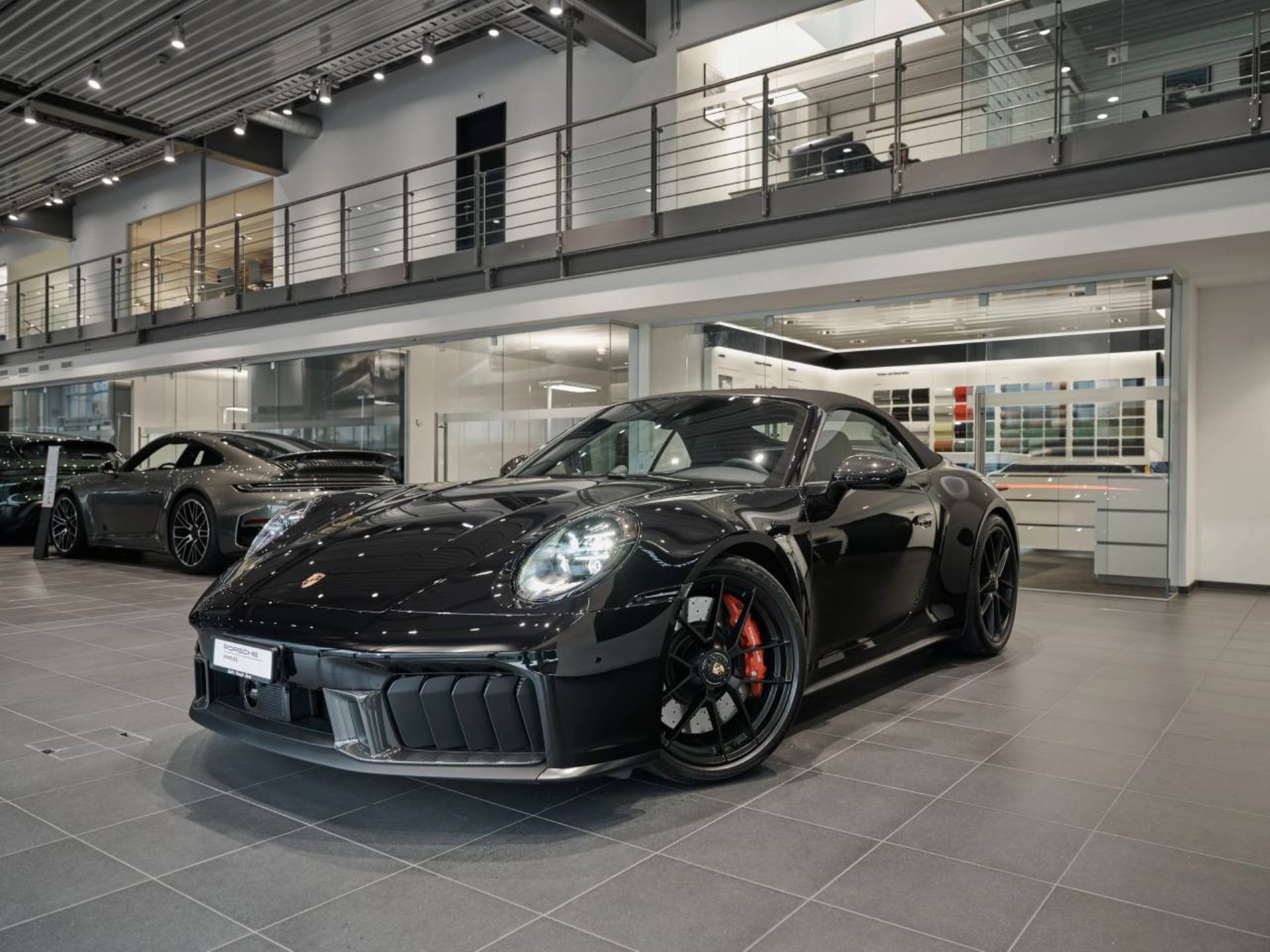 PORSCHE 911 Carrera GTS Cabriolet-image-15