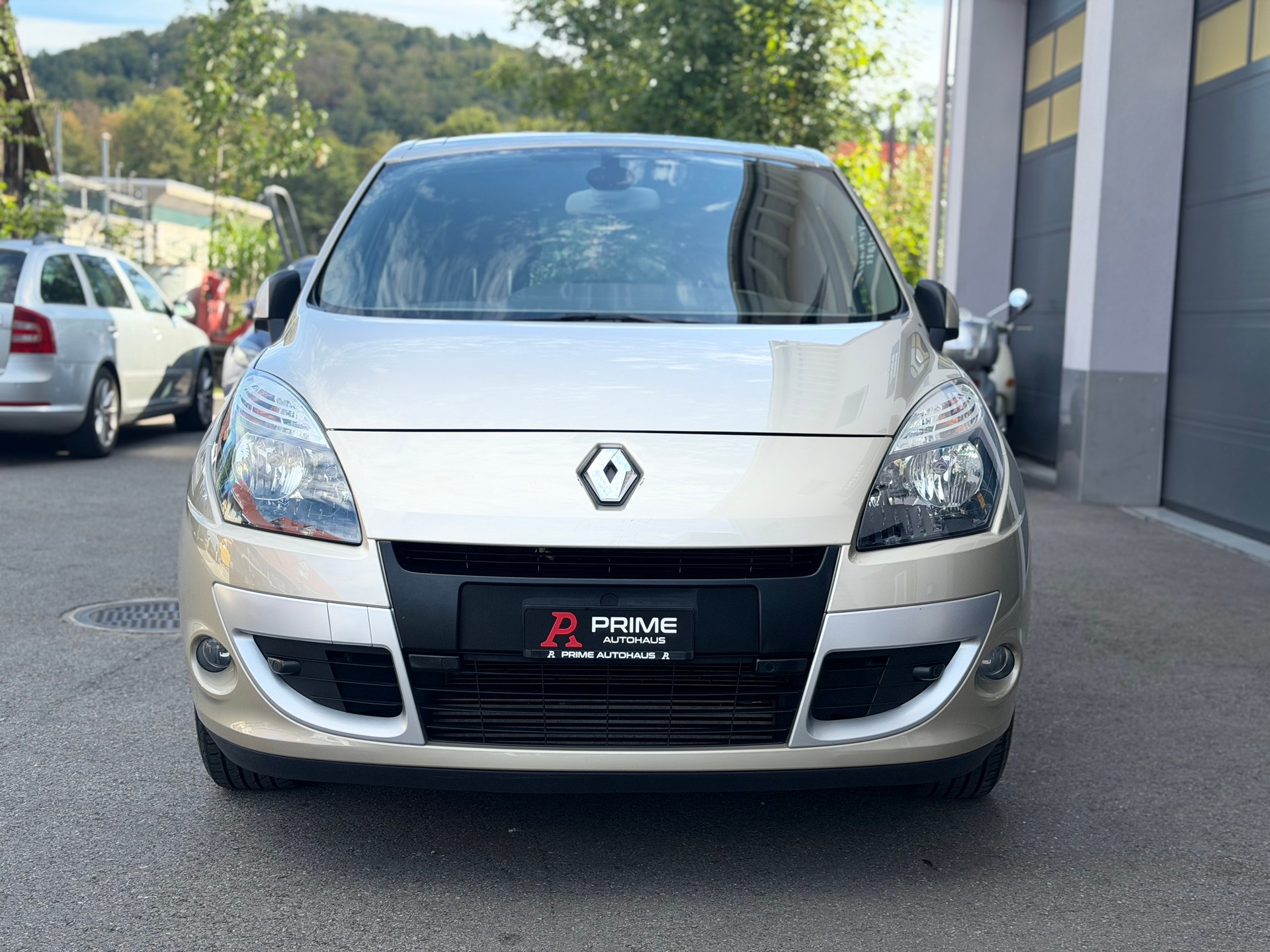 RENAULT Scénic 1.4 16V Turbo Expression-showroom-element-2