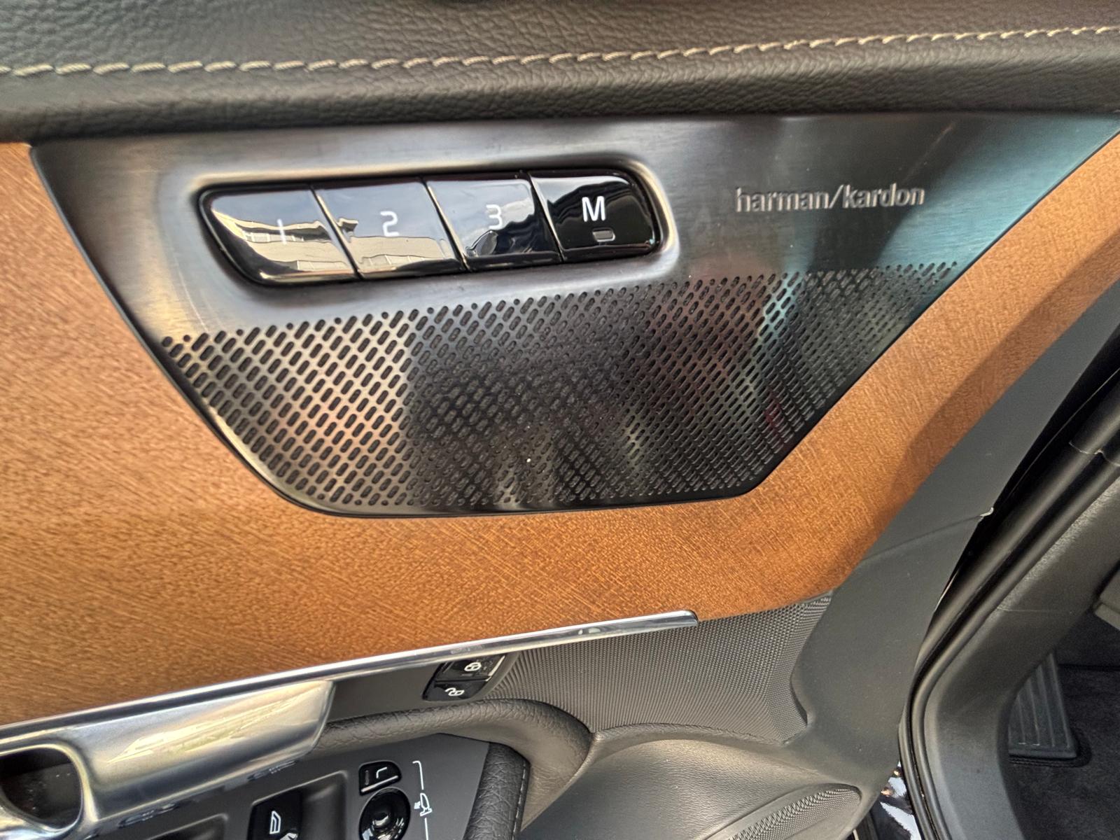 VOLVO XC90 B6 Benzin Mild Hybrid AWD Inscription Geartronic-image-13