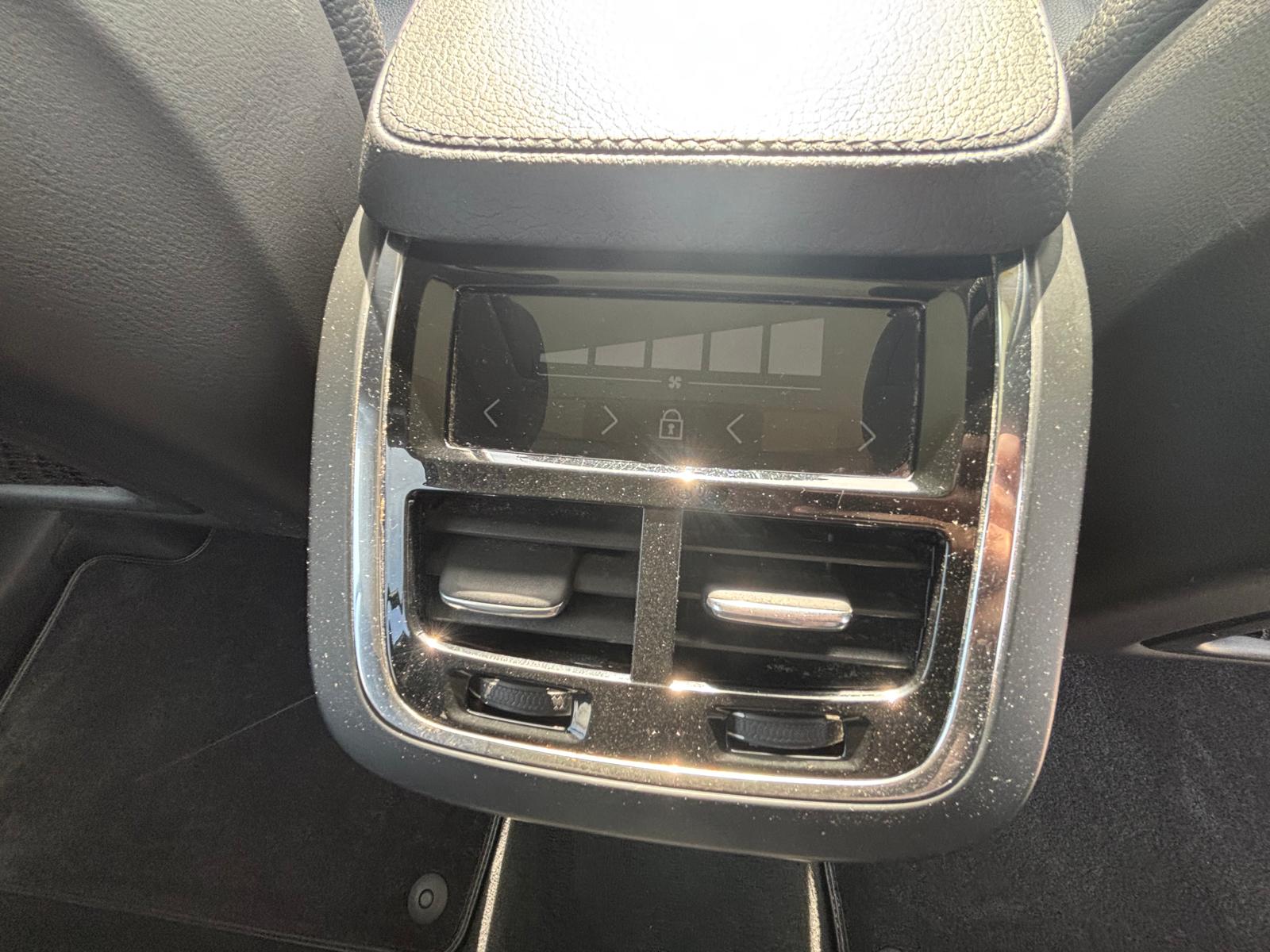 VOLVO XC90 B6 Benzin Mild Hybrid AWD Inscription Geartronic-image-20