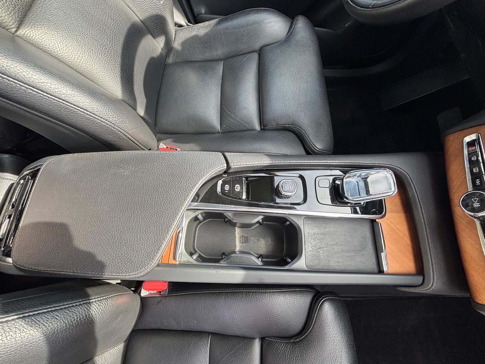 VOLVO XC90 B6 Benzin Mild Hybrid AWD Inscription Geartronic-image-10