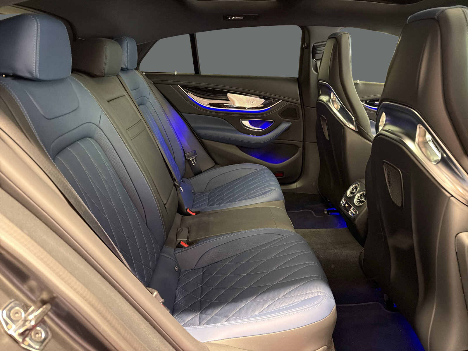 MERCEDES-BENZ AMG GT 4 53 4Matic+ Speedshift TCT-image-18