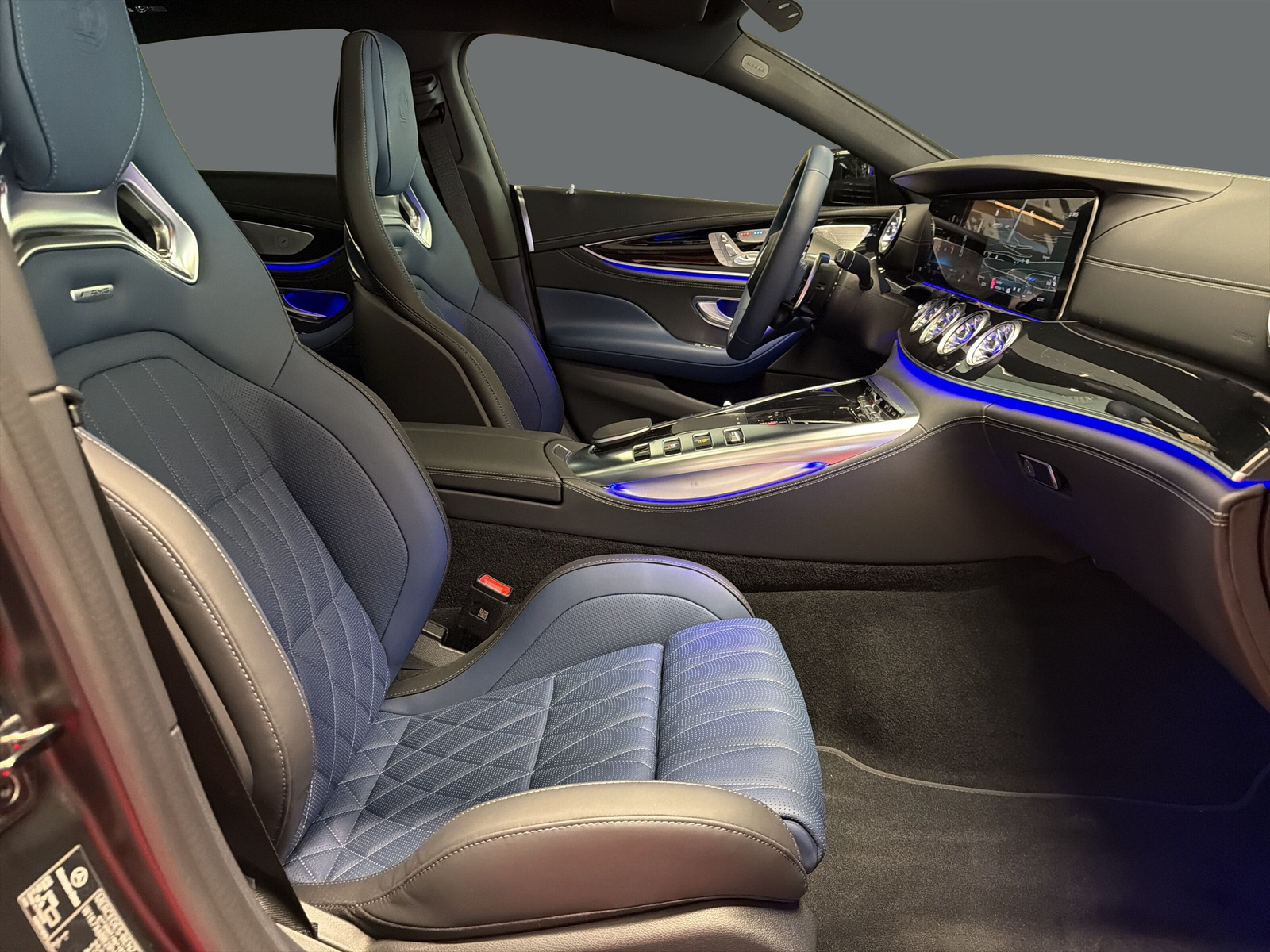 MERCEDES-BENZ AMG GT 4 53 4Matic+ Speedshift TCT-image-17