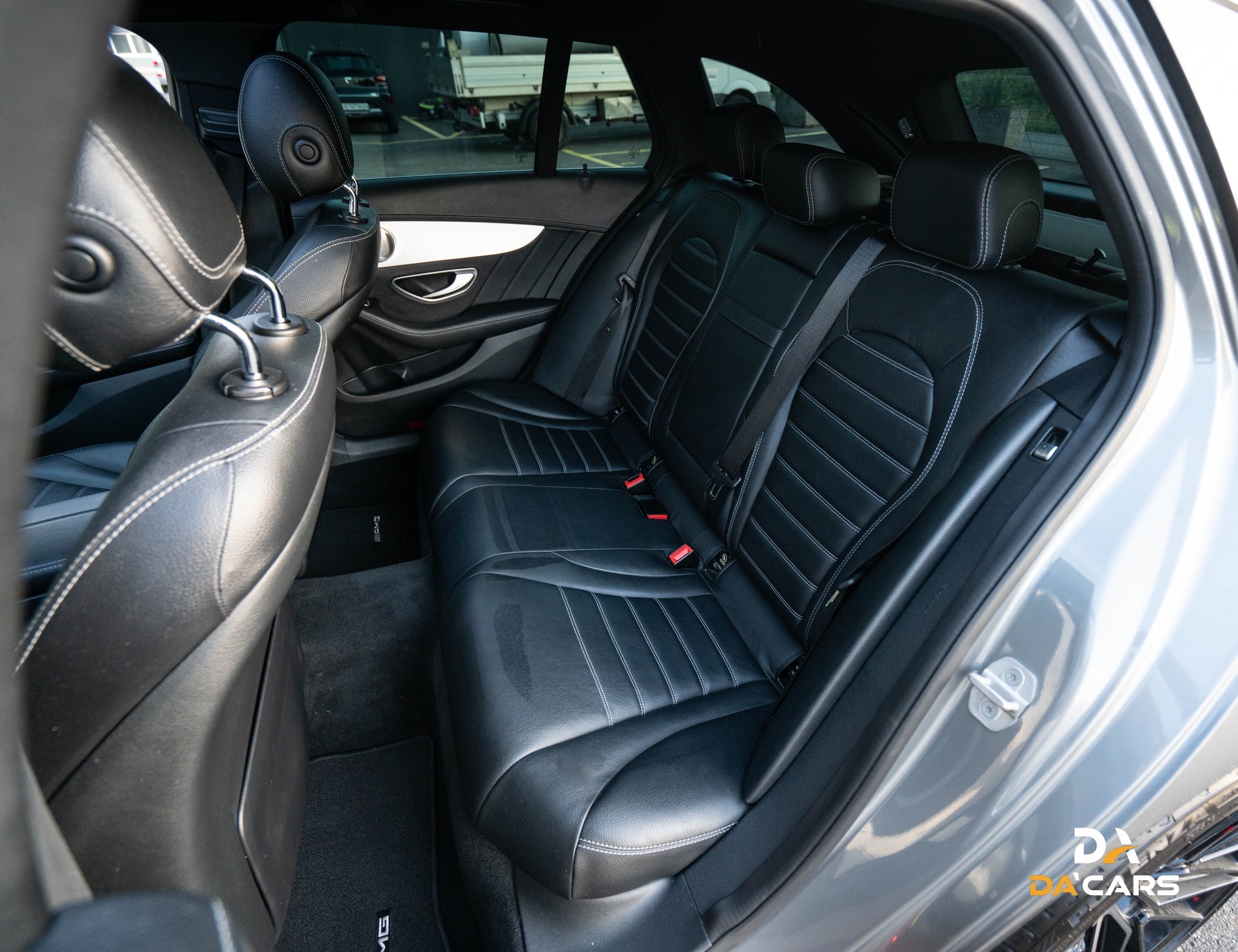 MERCEDES-BENZ C 400 AMG Line 4Matic 7G-Tronic-image-6