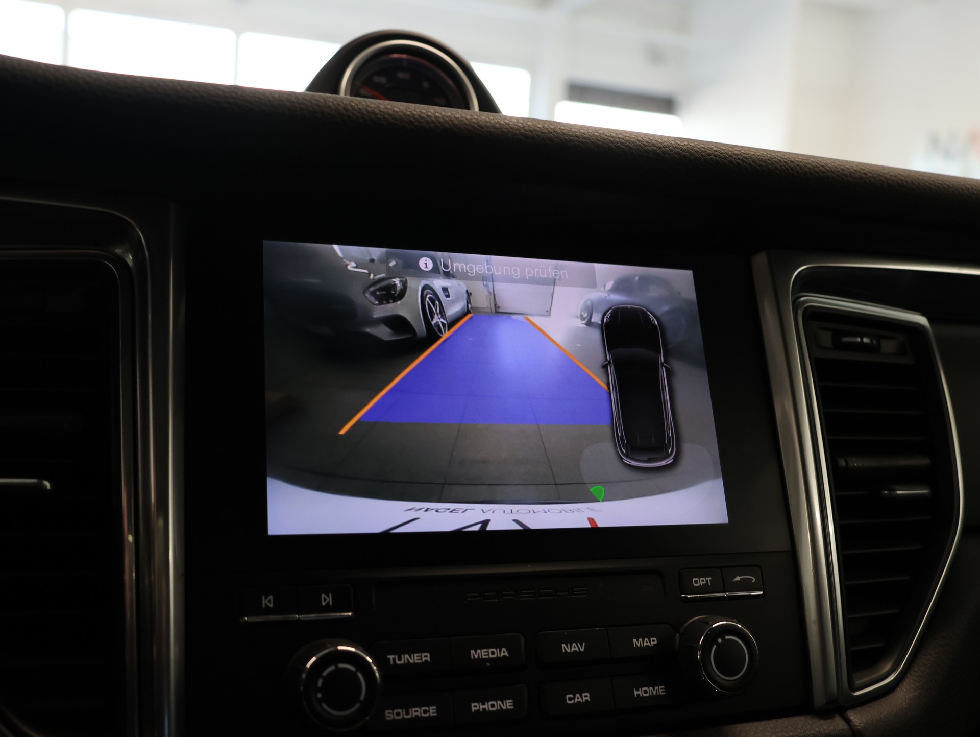 PORSCHE Macan PDK-image-21