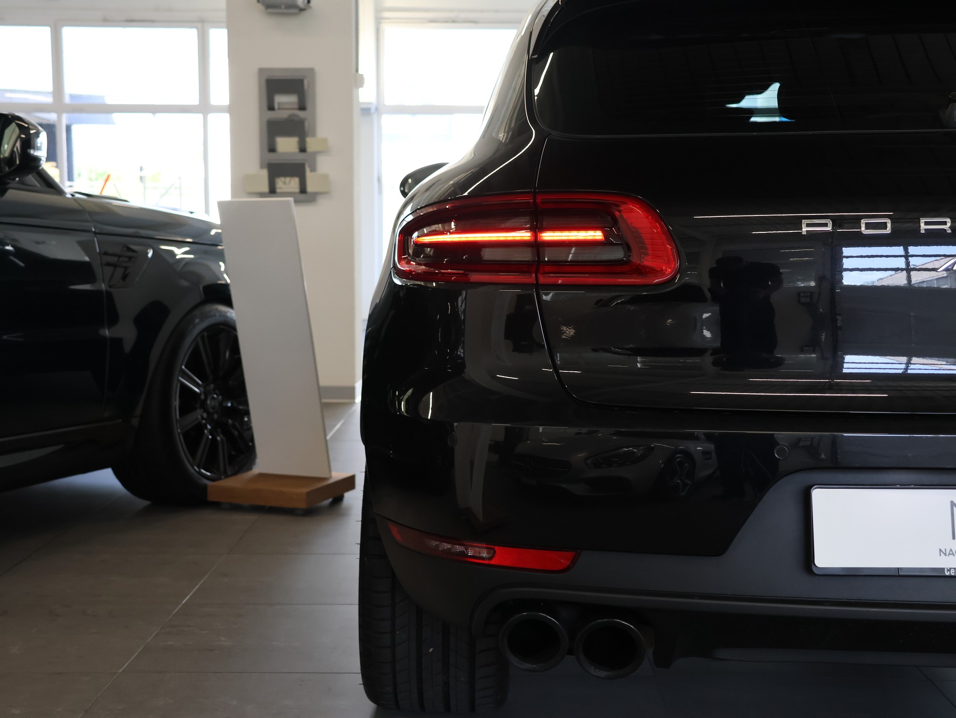 PORSCHE Macan PDK-image-5