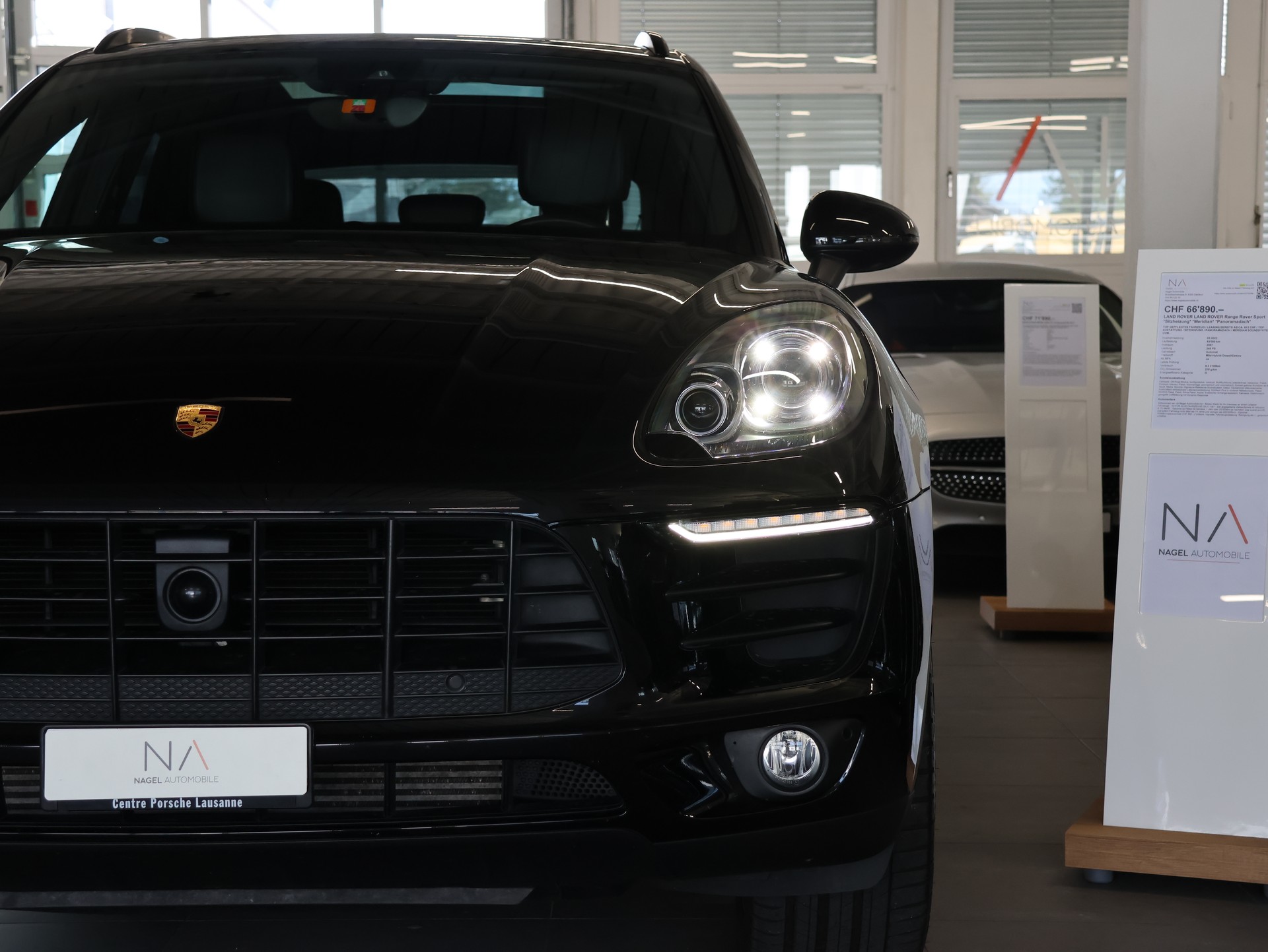 PORSCHE Macan PDK-image-3