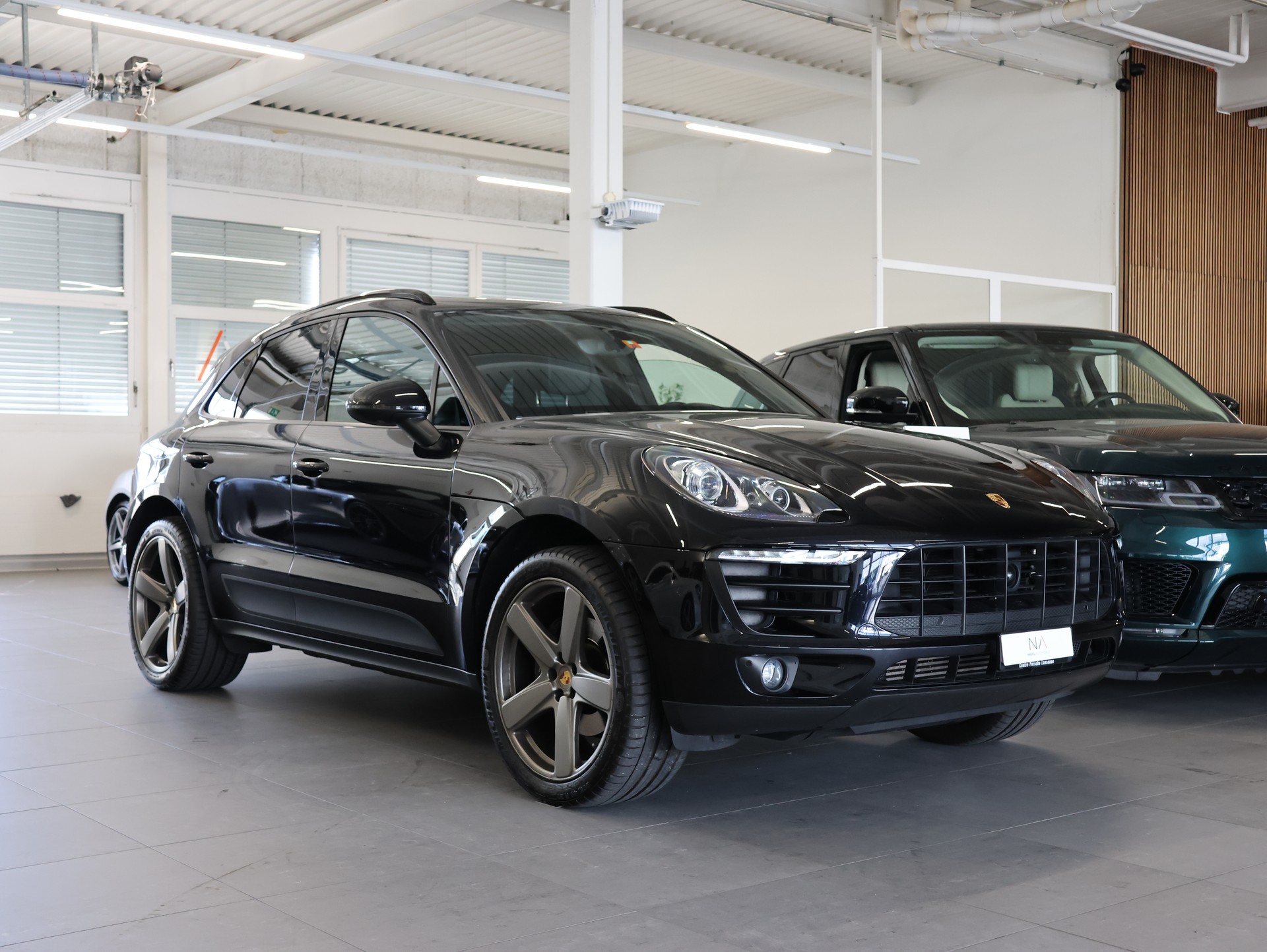 PORSCHE Macan PDK-image-1