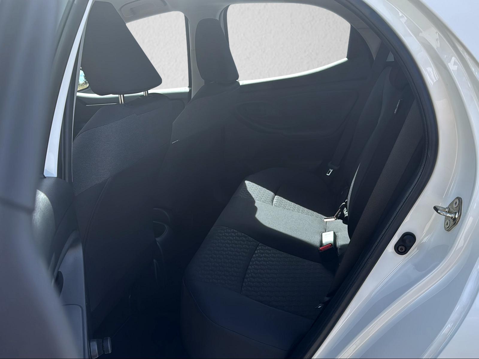 TOYOTA Yaris 1.5 VVT-iE Comfort-image-10