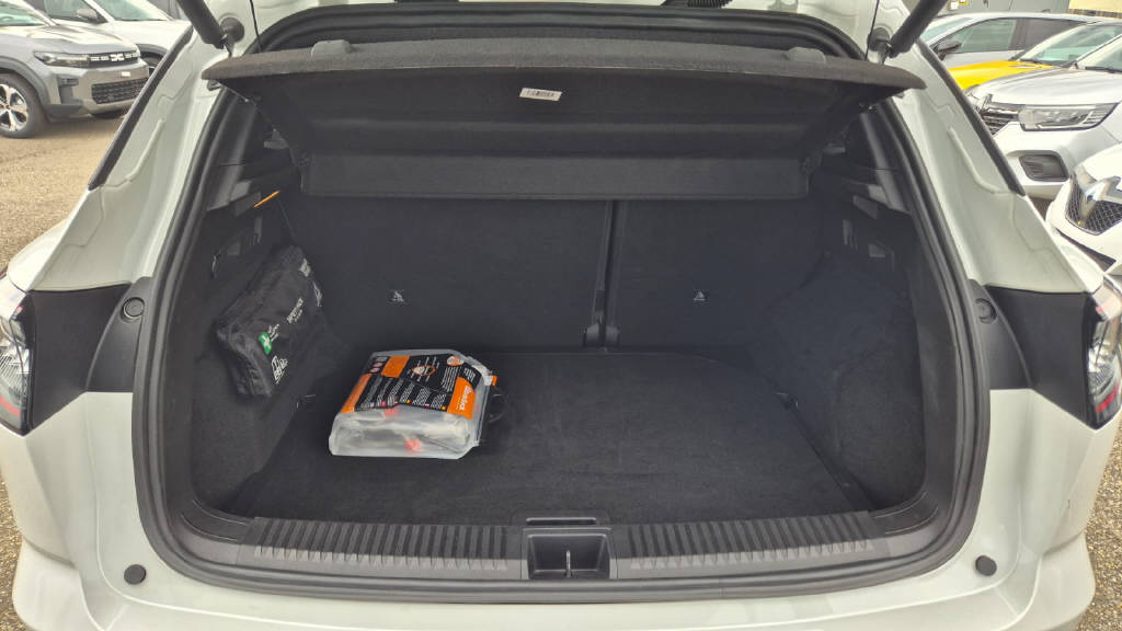RENAULT Austral 1.2 E-Tech techno esprit Alpine-image-9