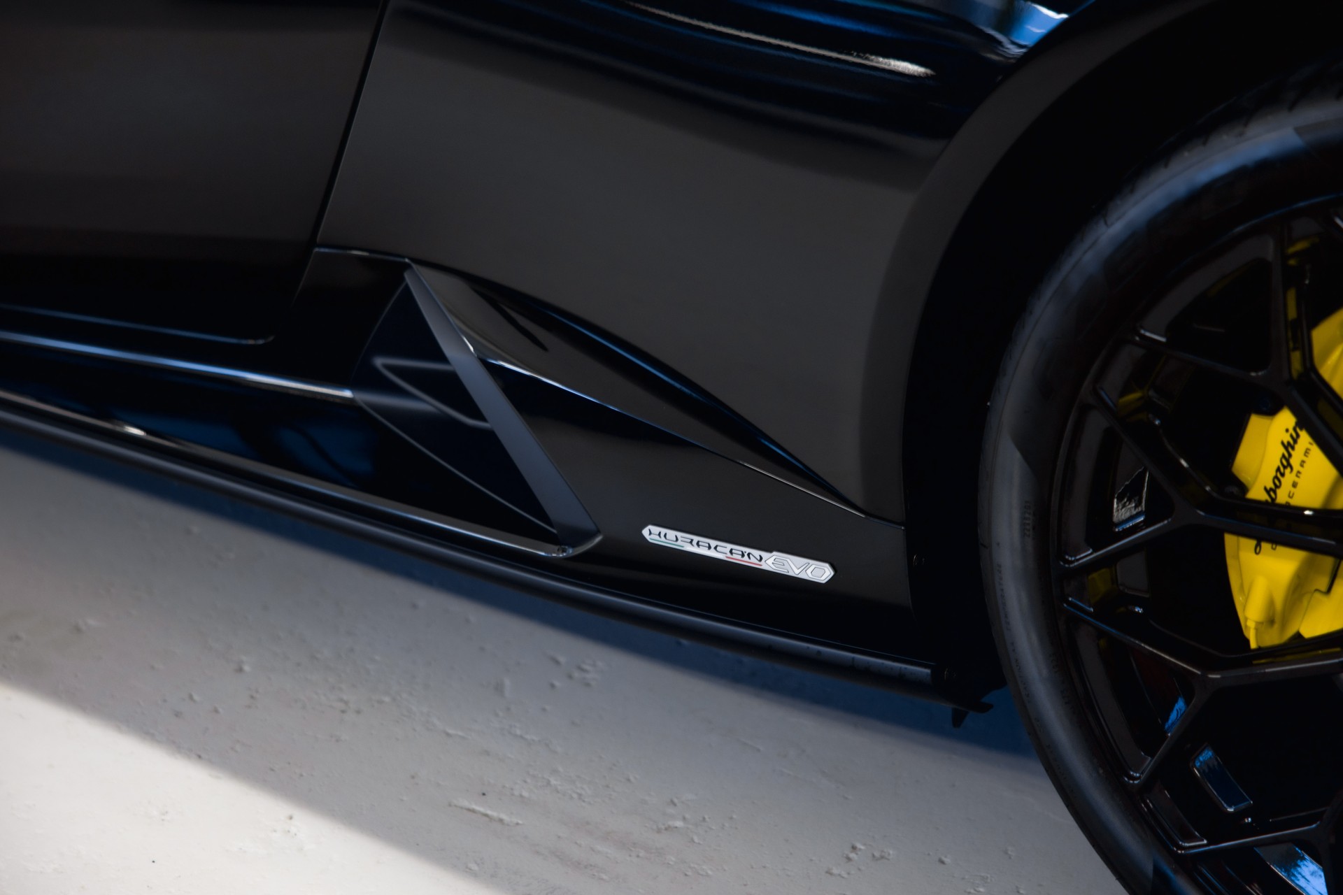 LAMBORGHINI Huracan EVO Coupé DCT-image-16