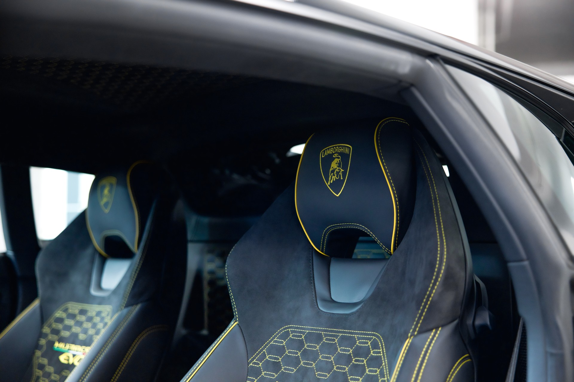 LAMBORGHINI Huracan EVO Coupé DCT-image-21