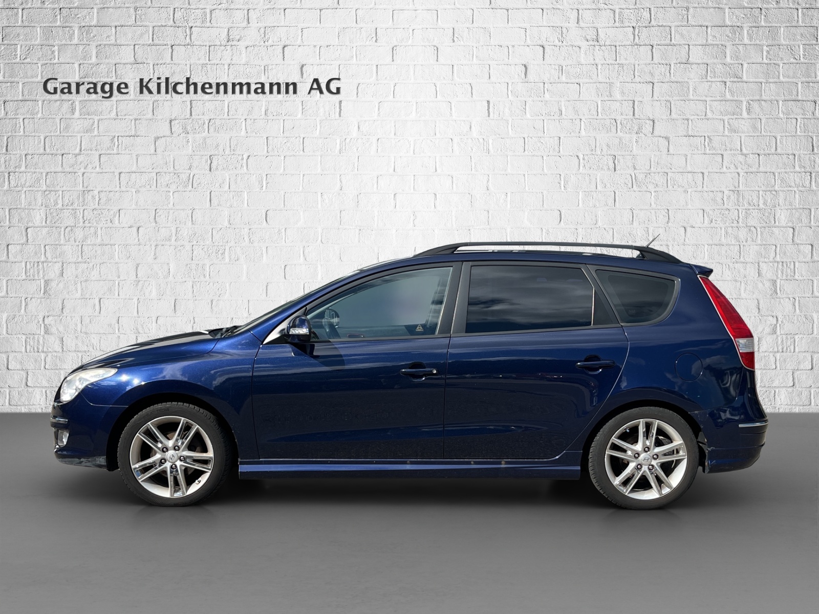 HYUNDAI i30 Wagon 2.0 CRDi Premium-showroom-element-1