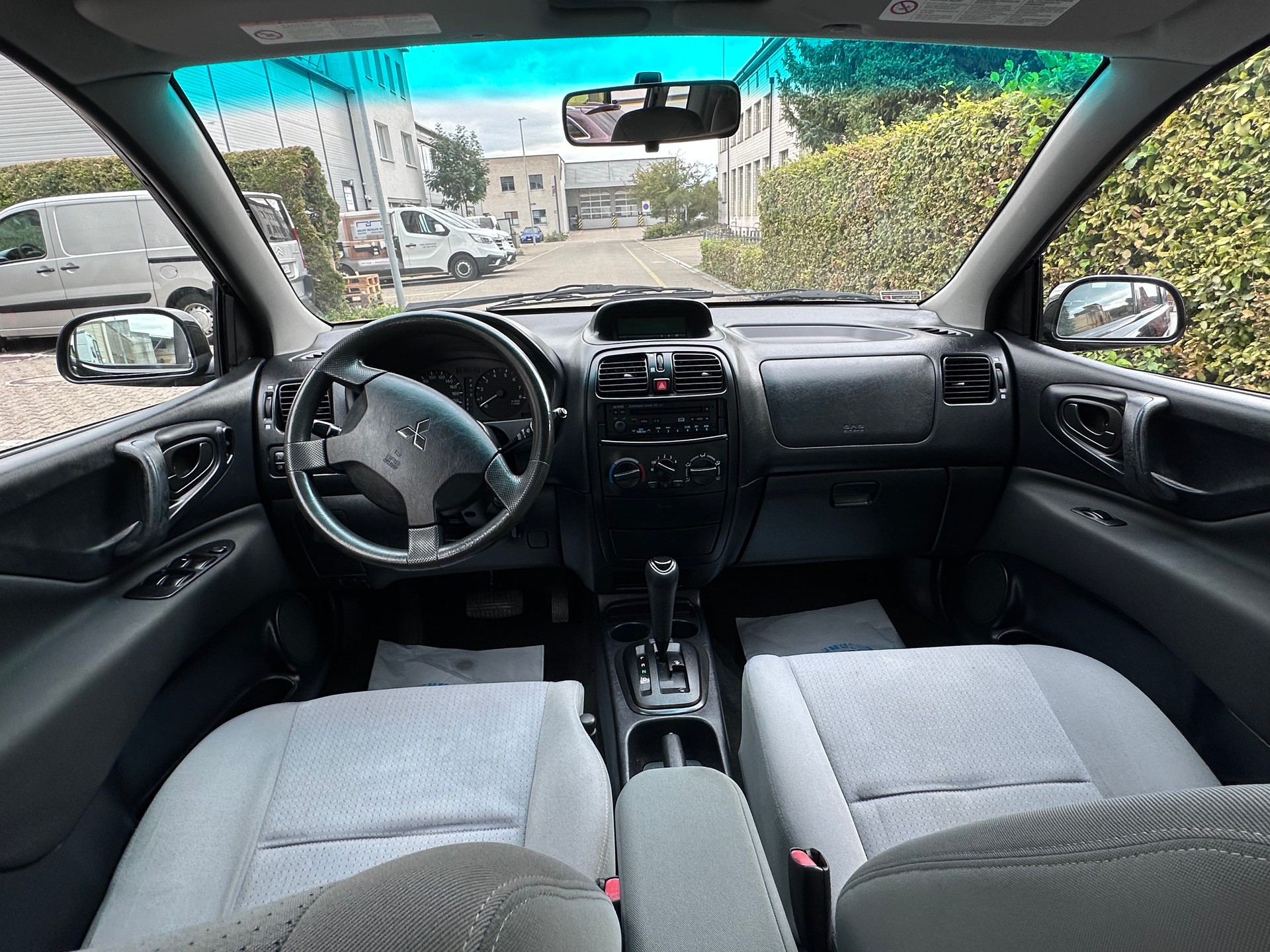 MITSUBISHI Space Star 1.8 16V Premium-image-10