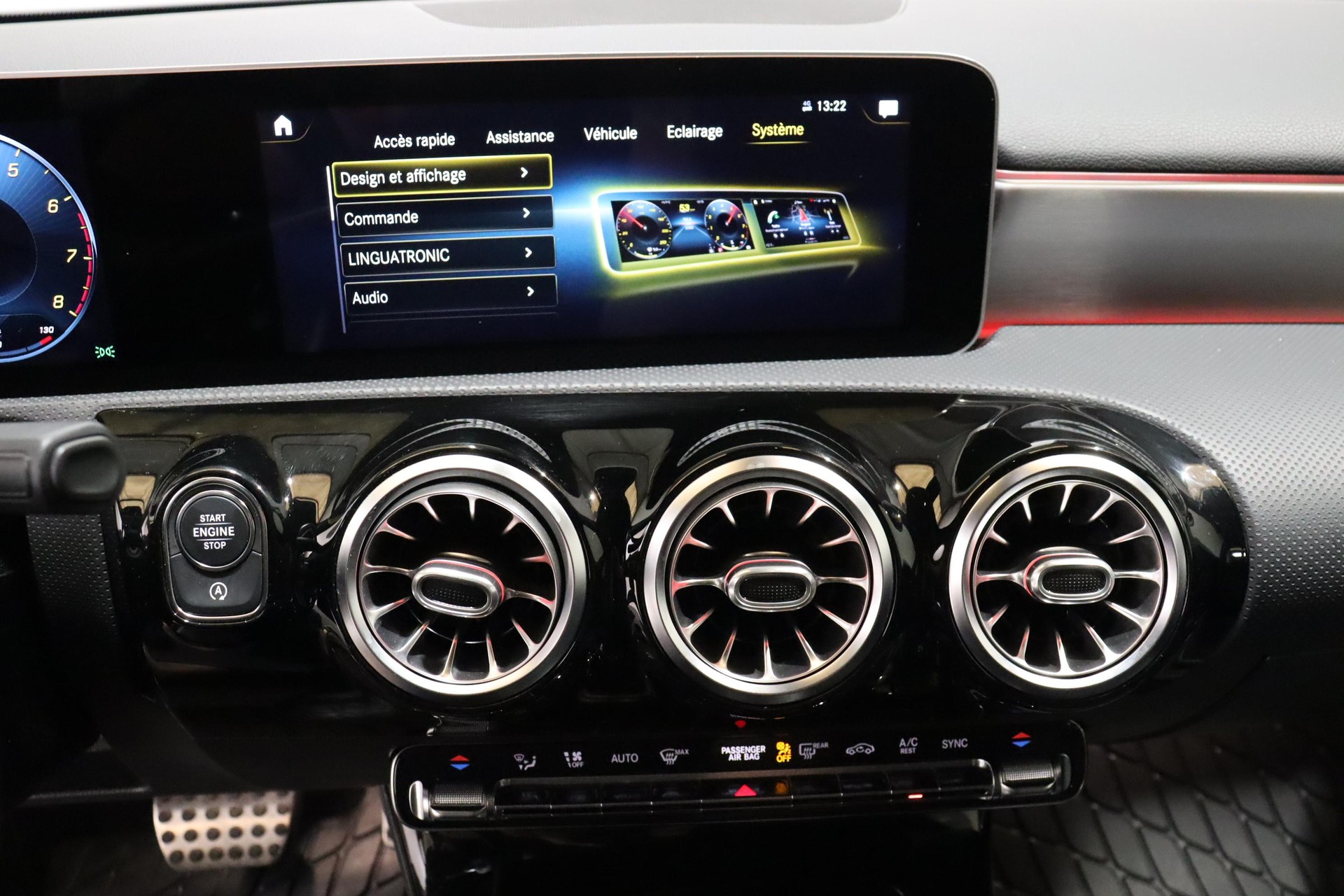 MERCEDES-BENZ A 200 AMG Line-image-7