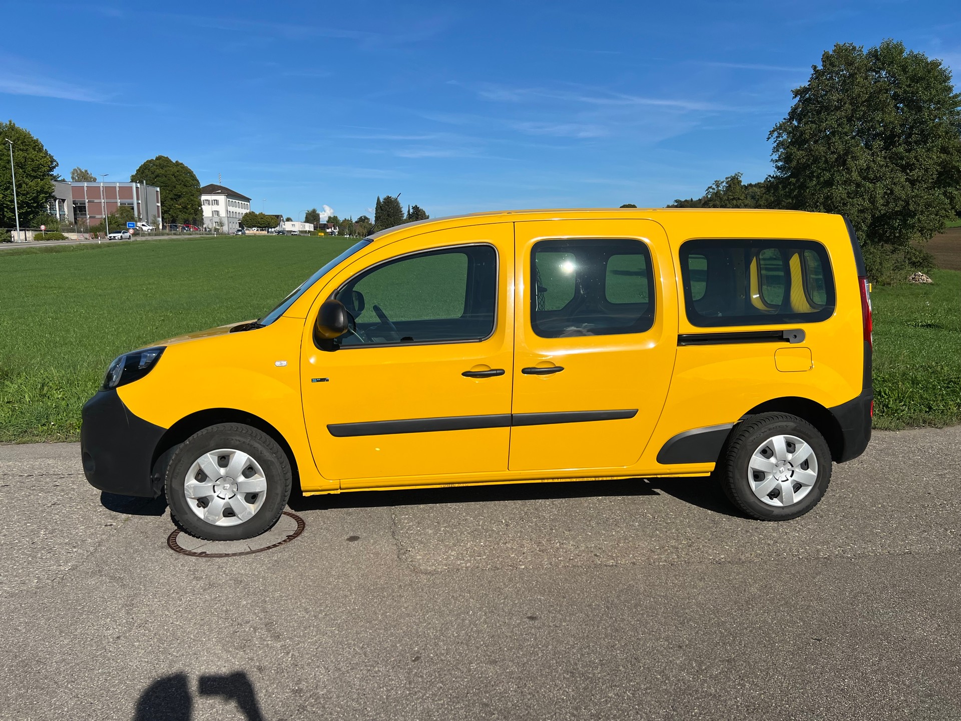 RENAULT Kangoo Maxi Z.E. 33 R60 Access 2 Pl.-image-1