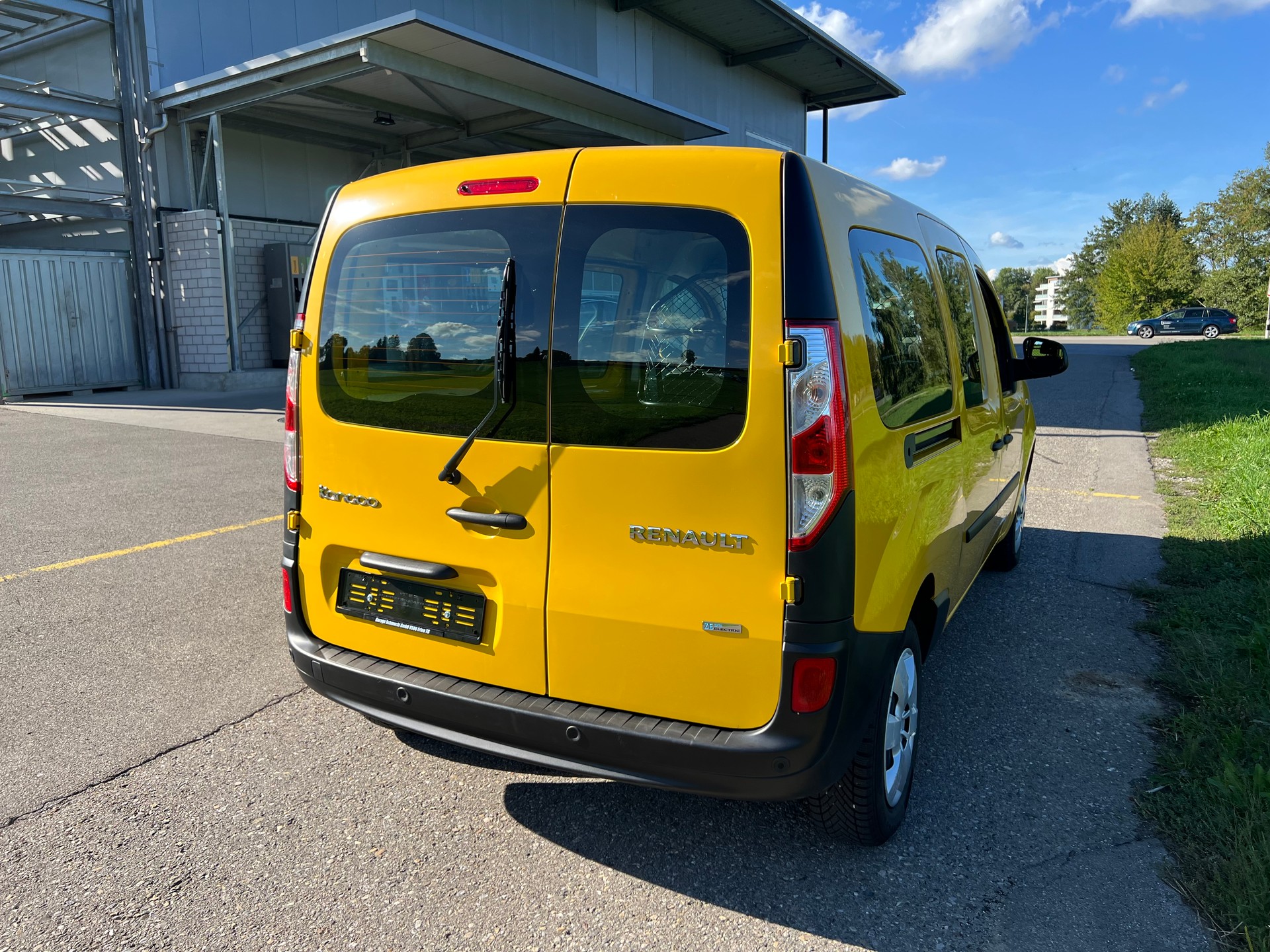 RENAULT Kangoo Maxi Z.E. 33 R60 Access 2 Pl.-image-4