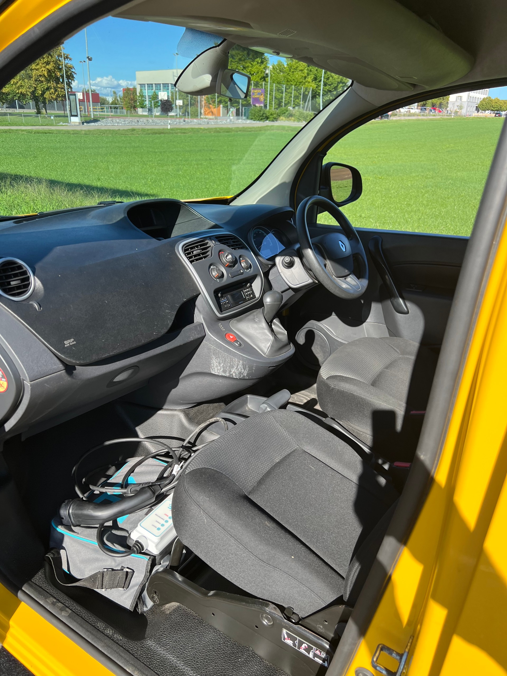 RENAULT Kangoo Maxi Z.E. 33 R60 Access 2 Pl.-image-7
