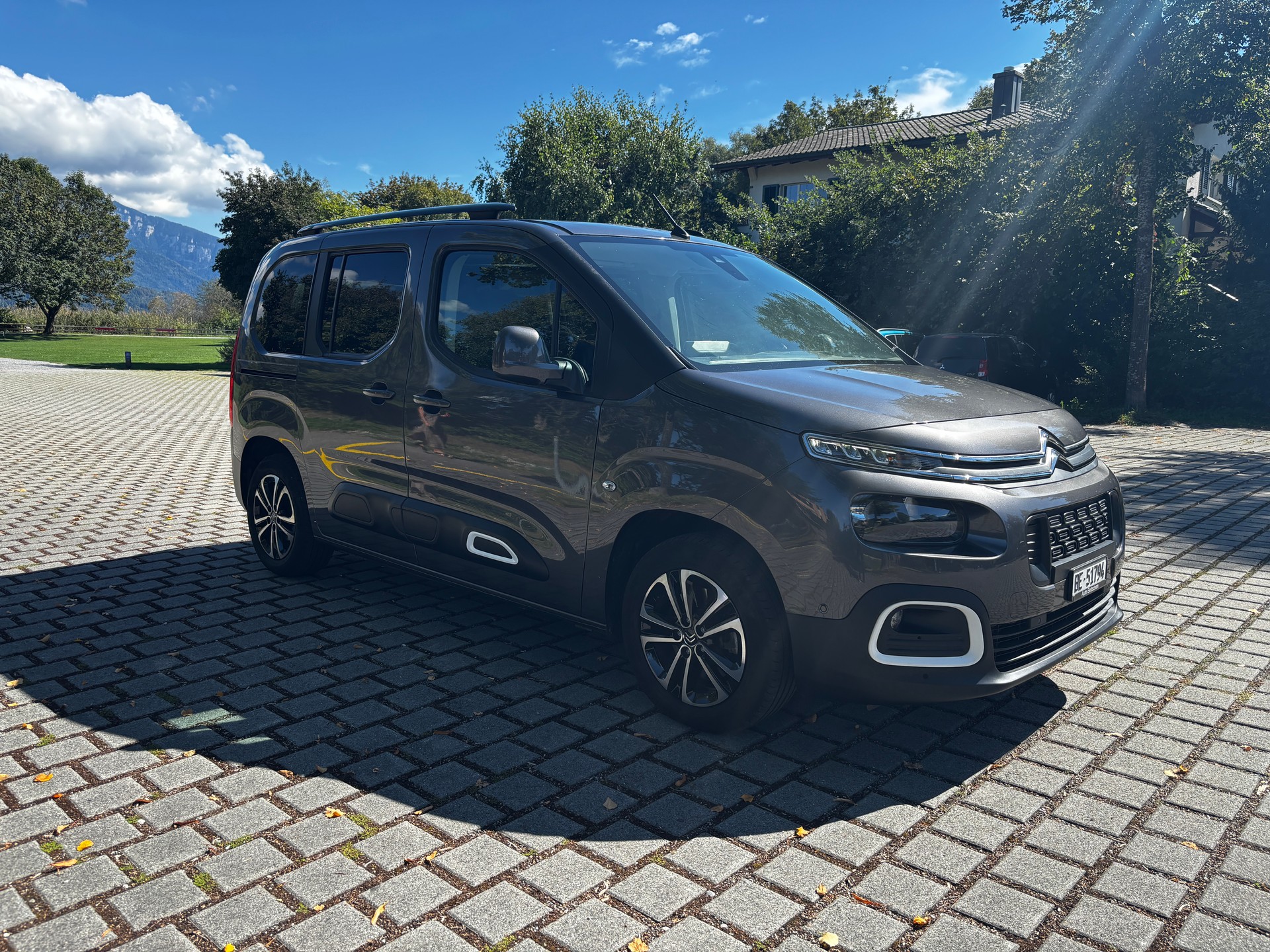 CITROEN 1.5 BlueHDi 130 Shine-image-2