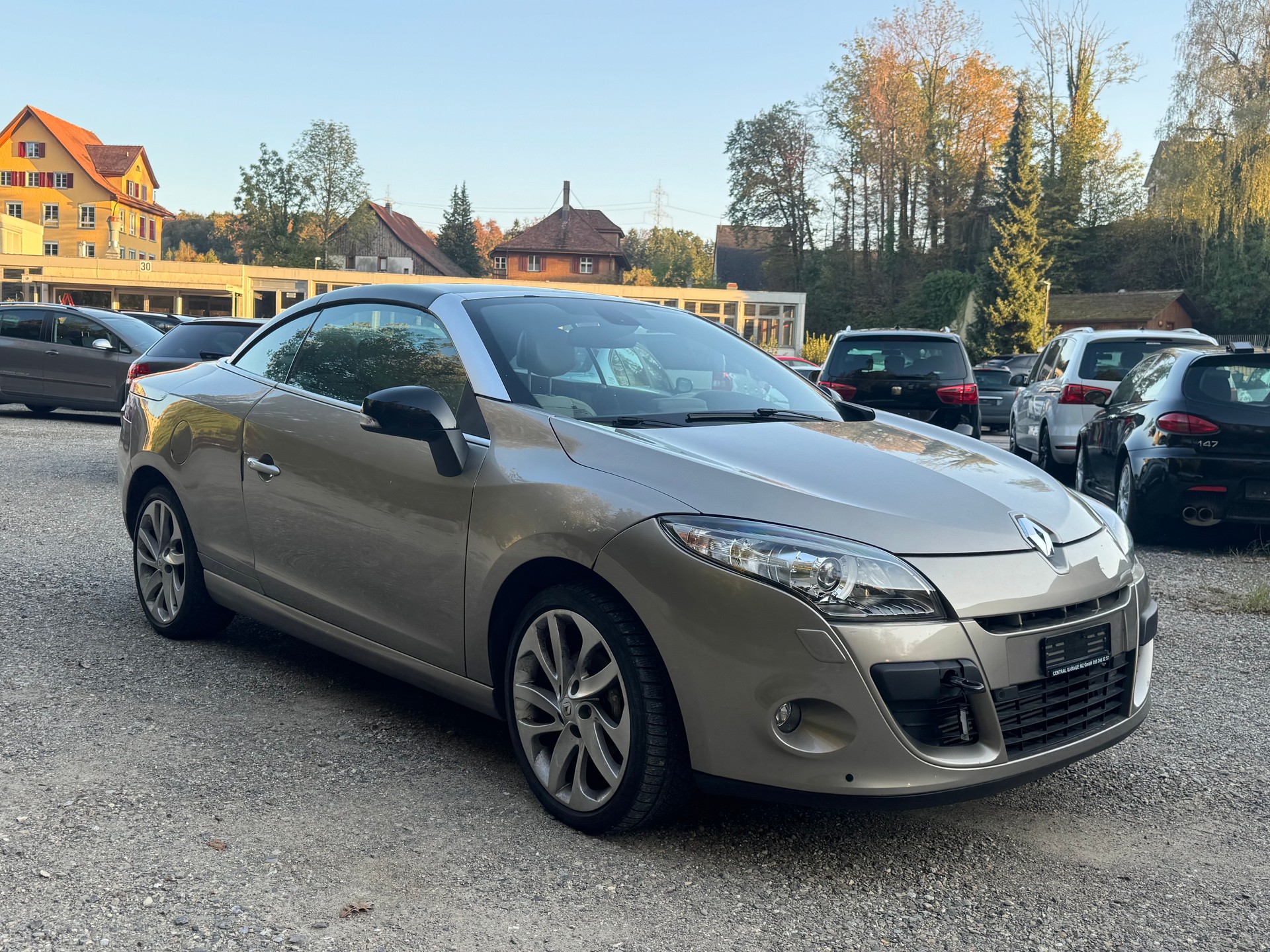 RENAULT Mégane CC 1.5 dCi EDC-image-2