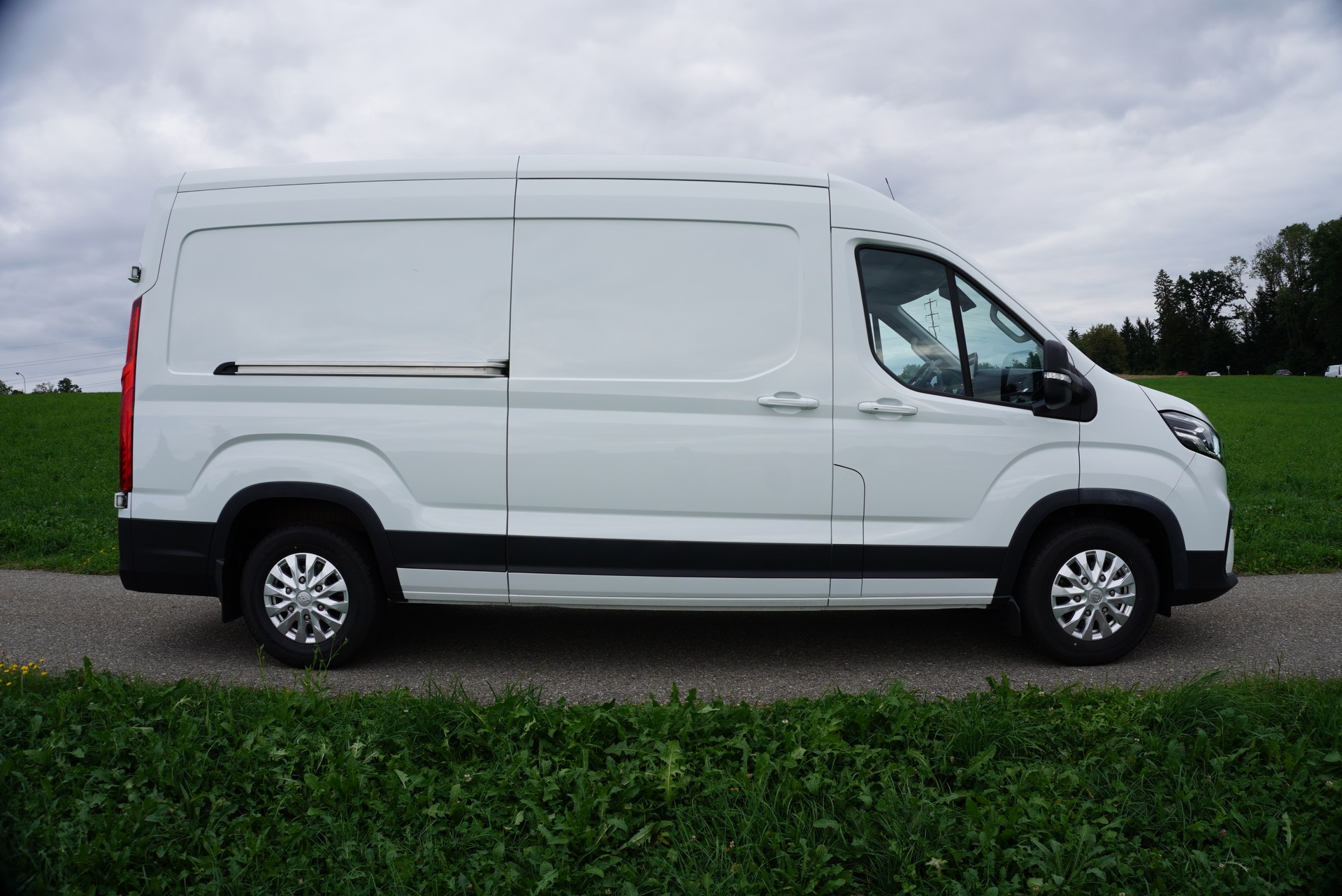 MAXUS eDeliver 9 L3H2 88kWh-image-3