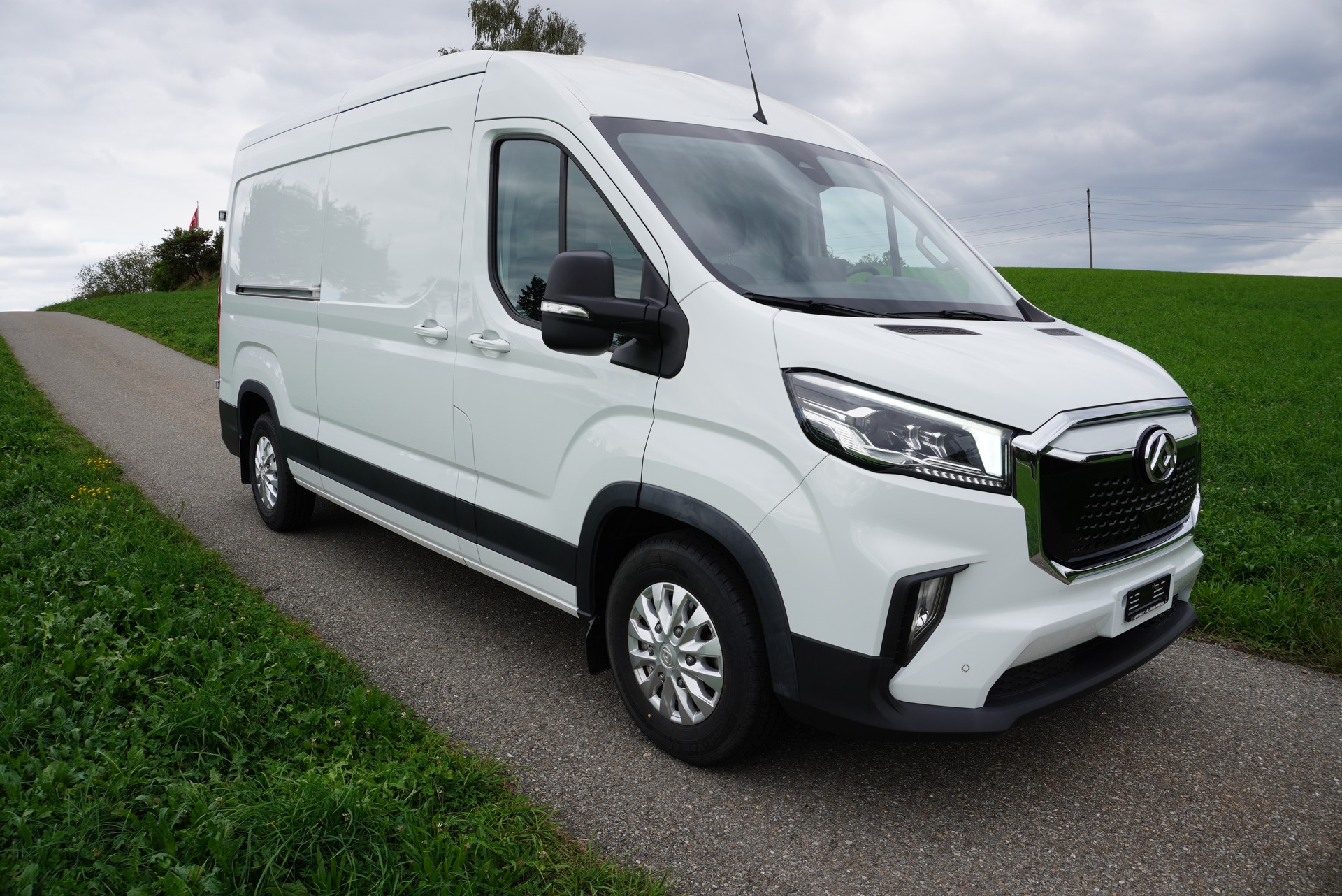 MAXUS eDeliver 9 L3H2 88kWh-image-2