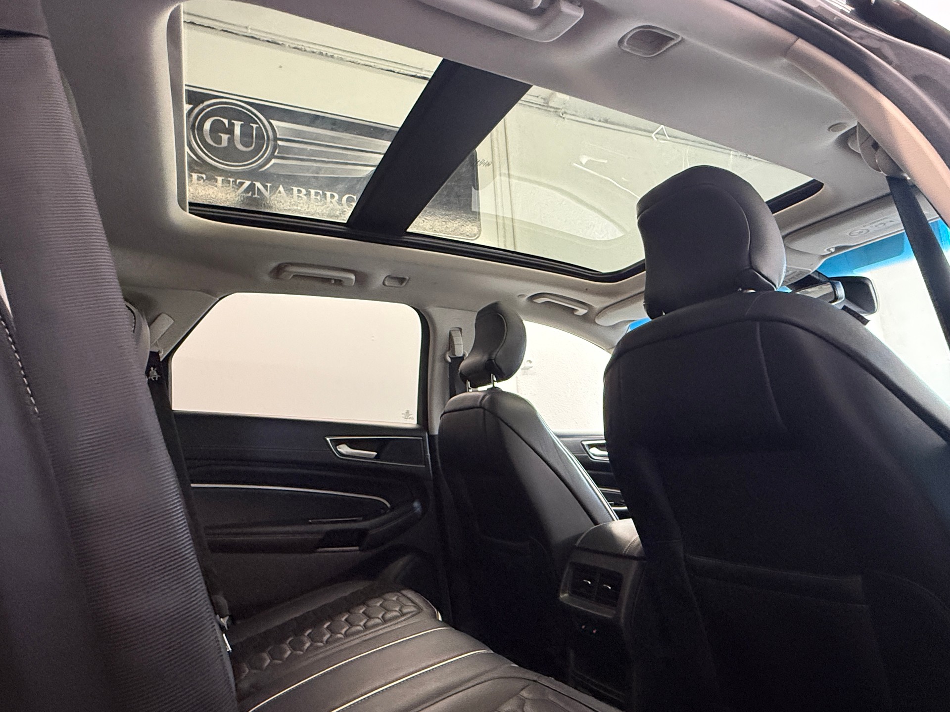 FORD Edge 2.0 TDCi Vignale 4WD PowerShift Ab 230.- pro Monat Sitheizung / Belüftung Panoramdach-image-19