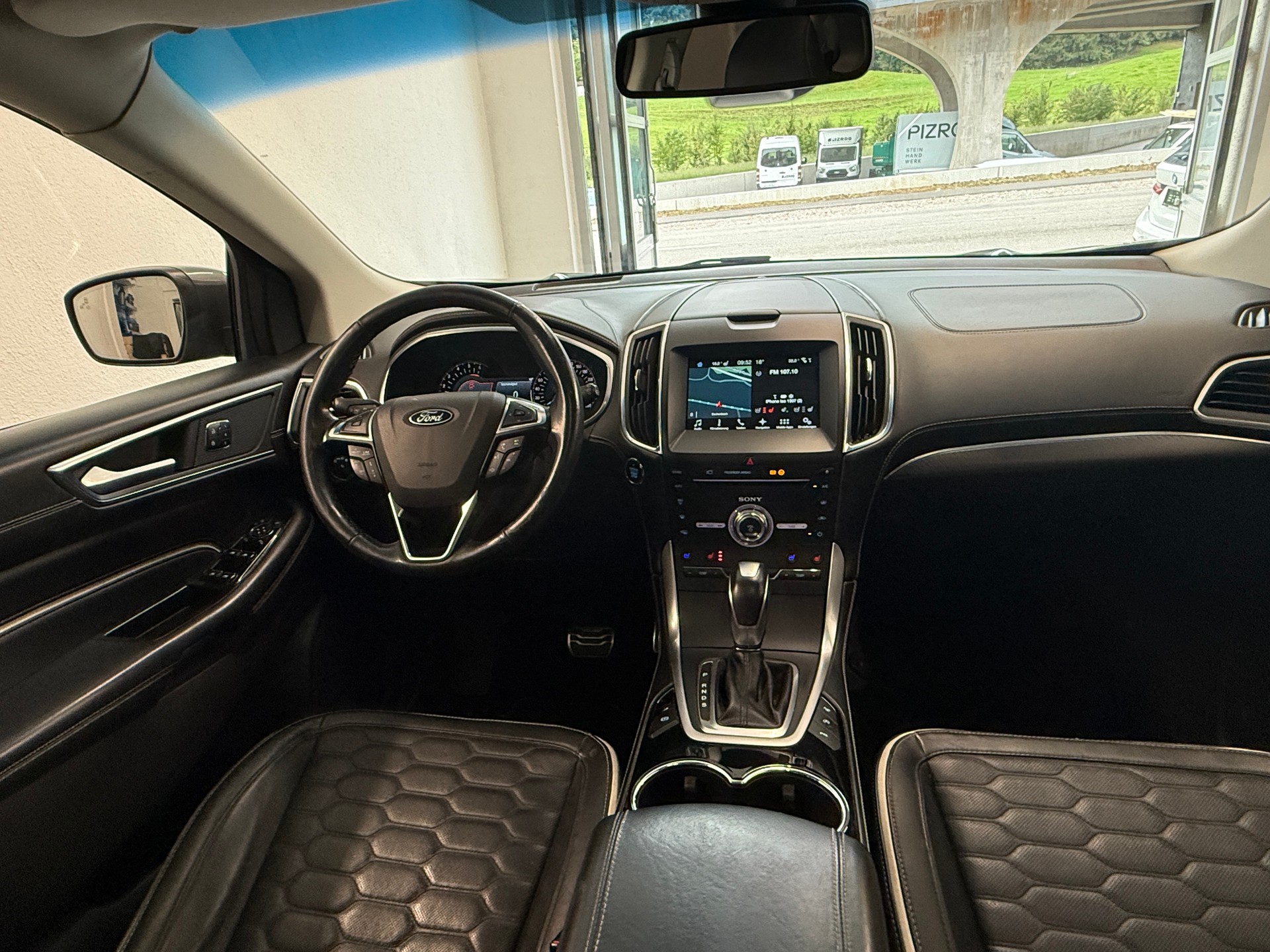 FORD Edge 2.0 TDCi Vignale 4WD PowerShift Ab 230.- pro Monat Sitheizung / Belüftung Panoramdach-image-20