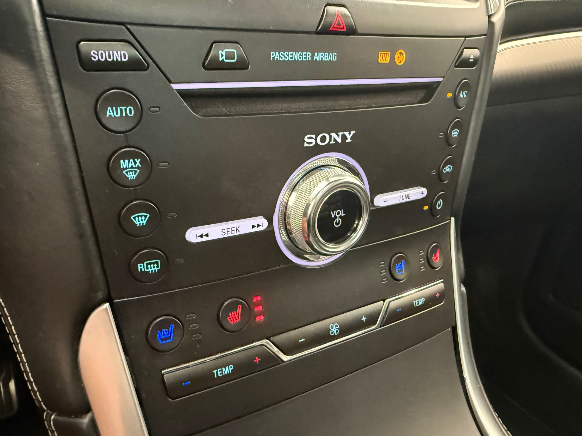 FORD Edge 2.0 TDCi Vignale 4WD PowerShift Ab 230.- pro Monat Sitheizung / Belüftung Panoramdach-image-17