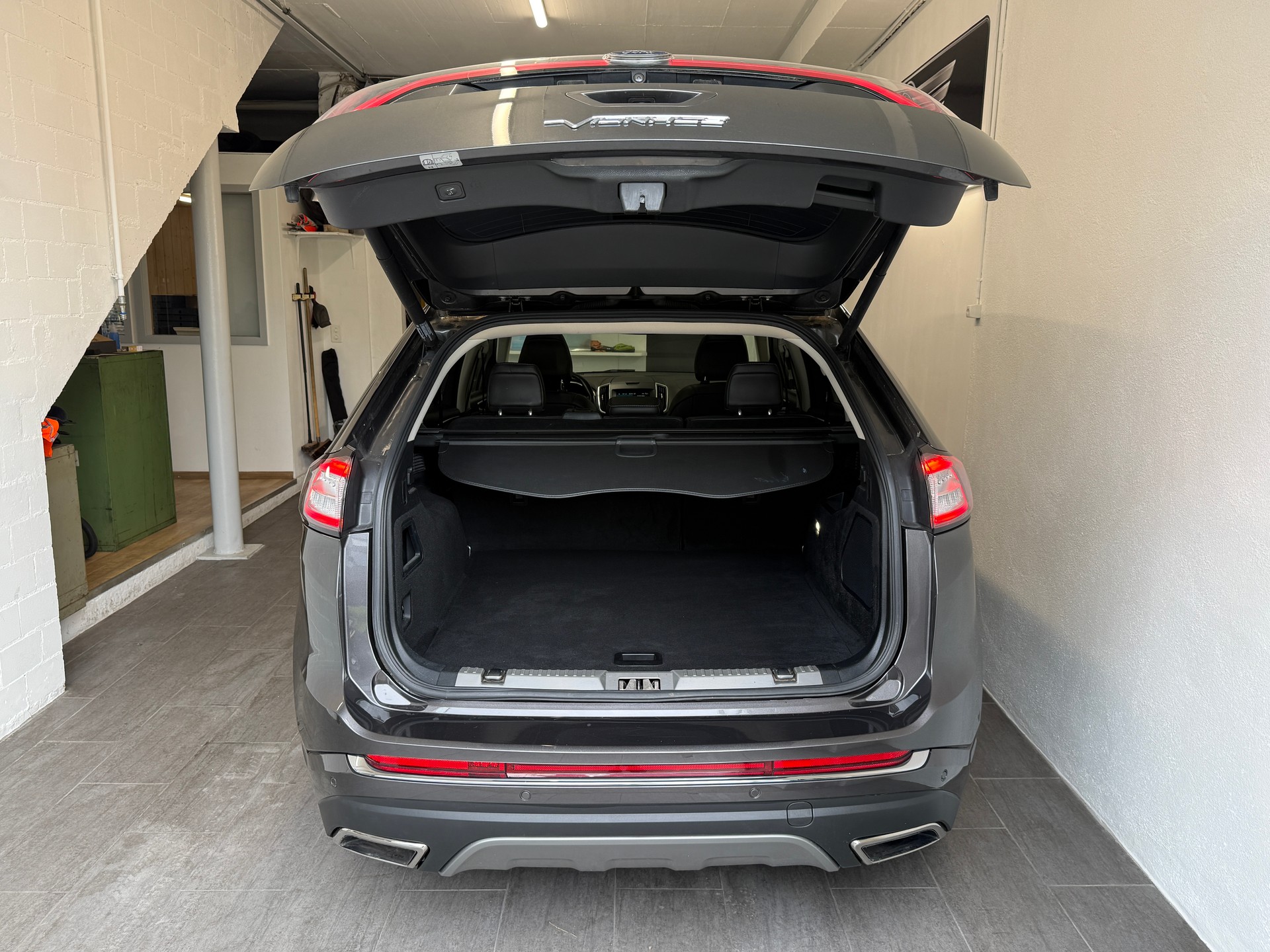 FORD Edge 2.0 TDCi Vignale 4WD PowerShift Ab 230.- pro Monat Sitheizung / Belüftung Panoramdach-image-8