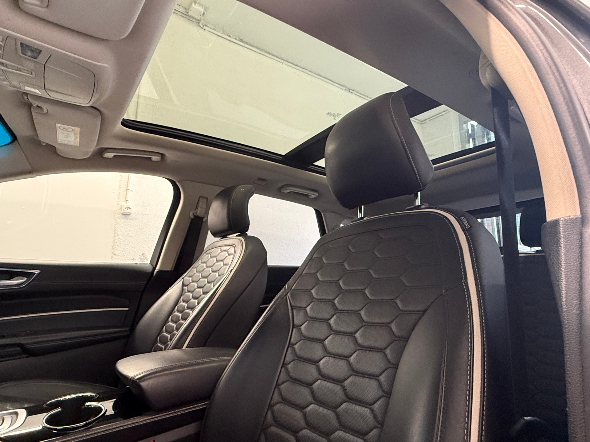 FORD Edge 2.0 TDCi Vignale 4WD PowerShift Ab 230.- pro Monat Sitheizung / Belüftung Panoramdach-image-13